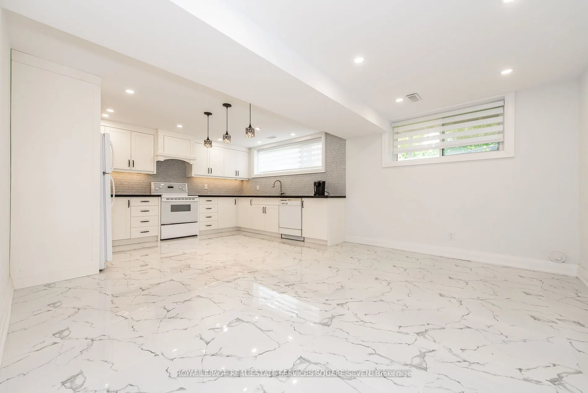 1204 Argreen Road