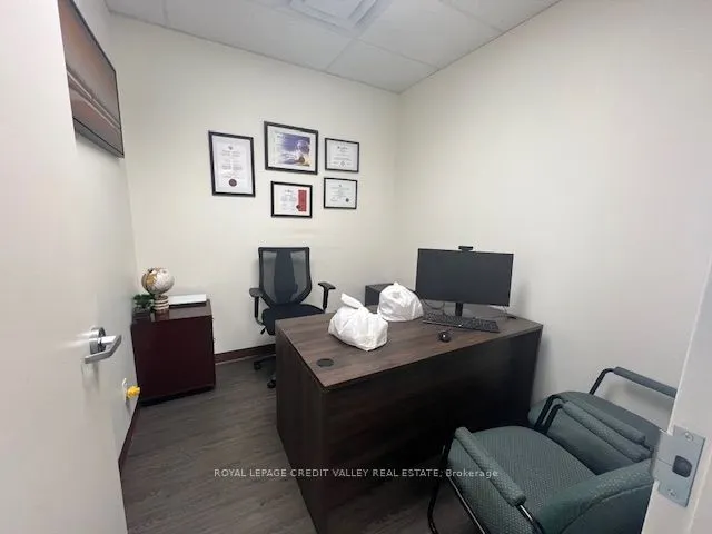 1 Gateway Boulevard, #301
