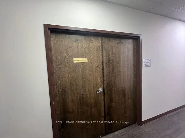1 Gateway Boulevard, #301
