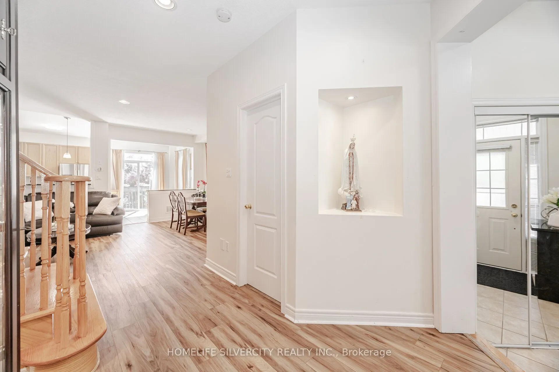 31 Rocky Point Crescent
