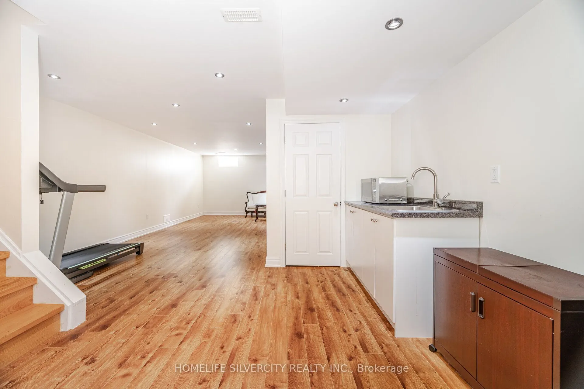 31 Rocky Point Crescent