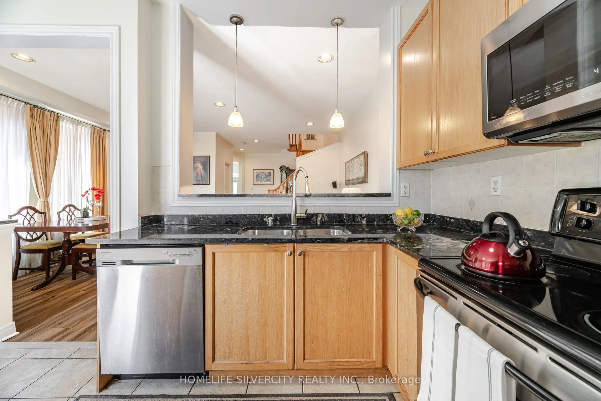 31 Rocky Point Crescent