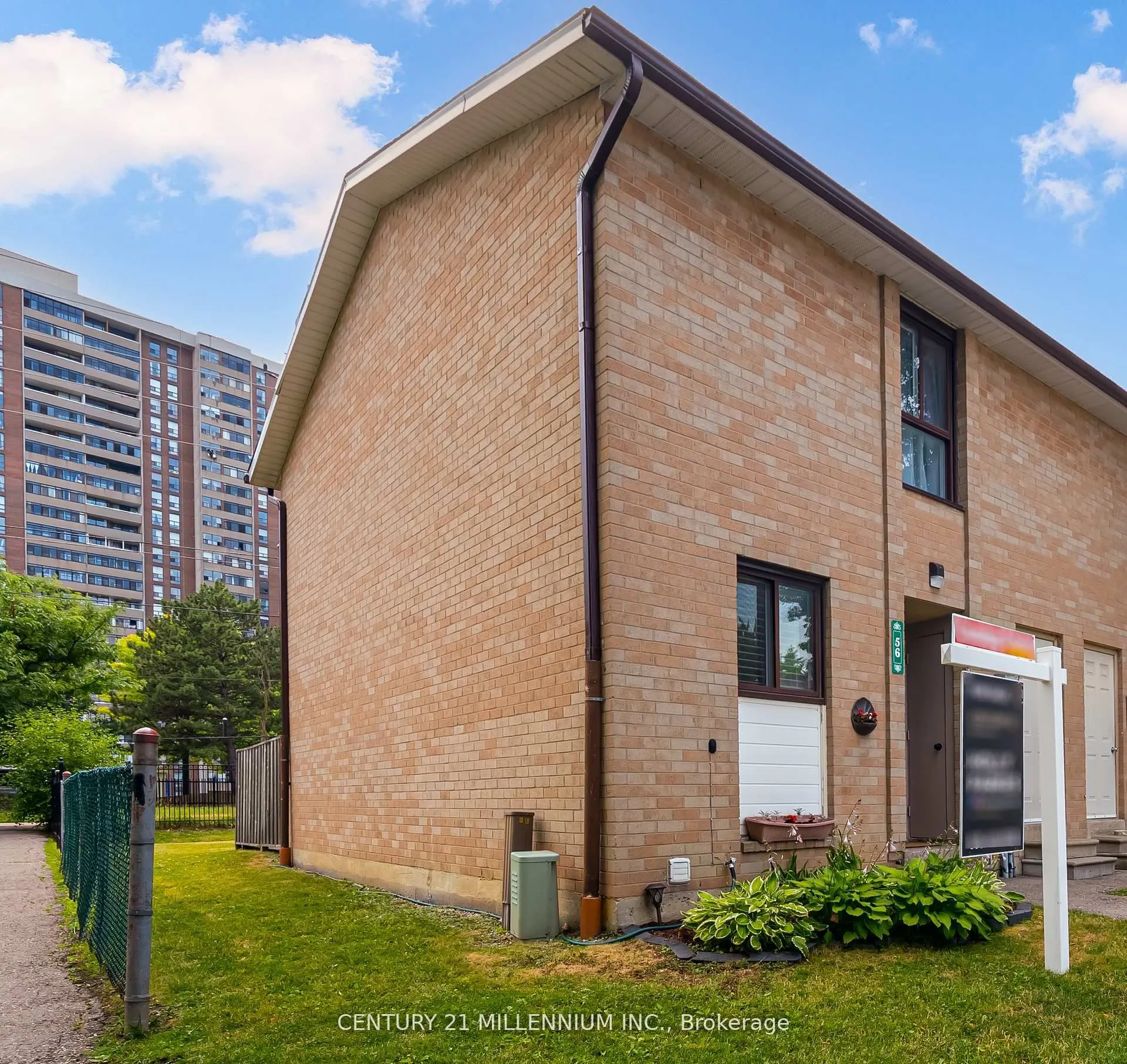 56 Fleetwood Crescent, #85