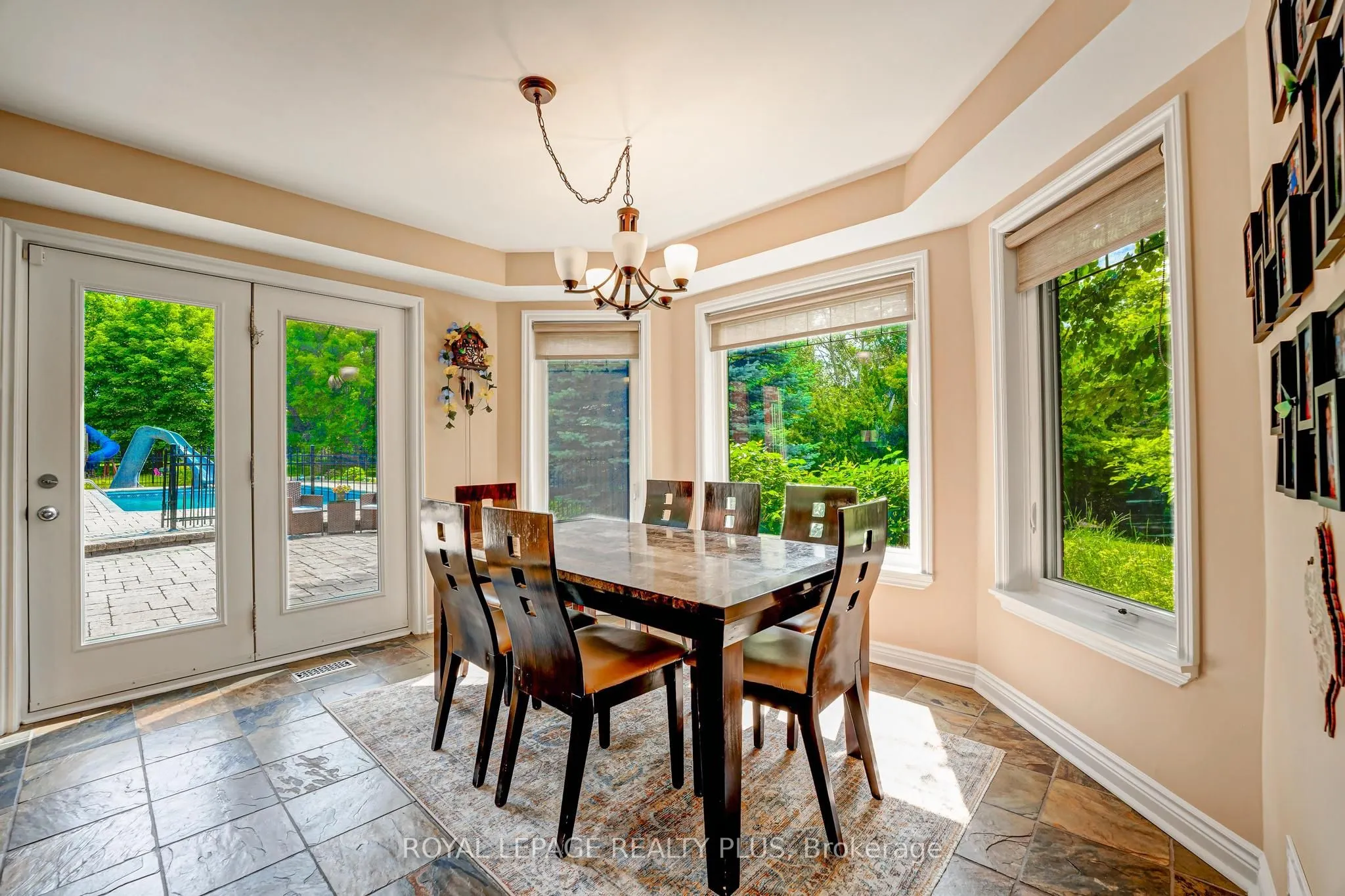 5 Coates Hill Court