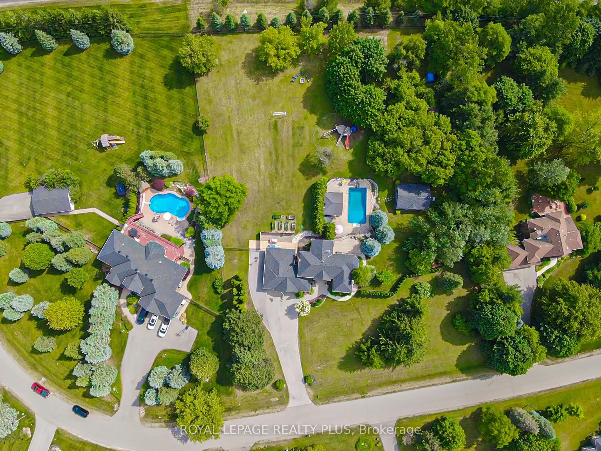 5 Coates Hill Court