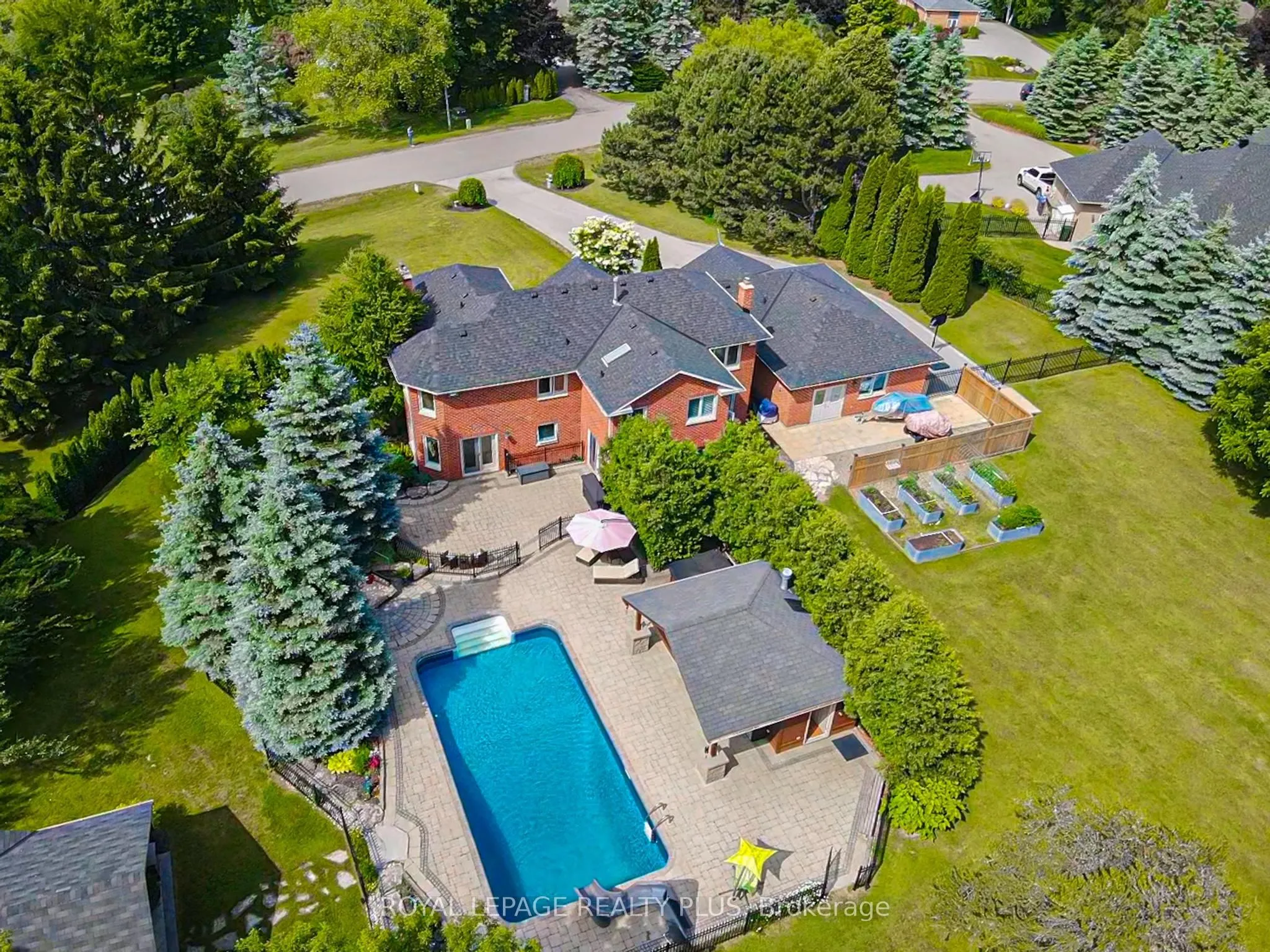 5 Coates Hill Court