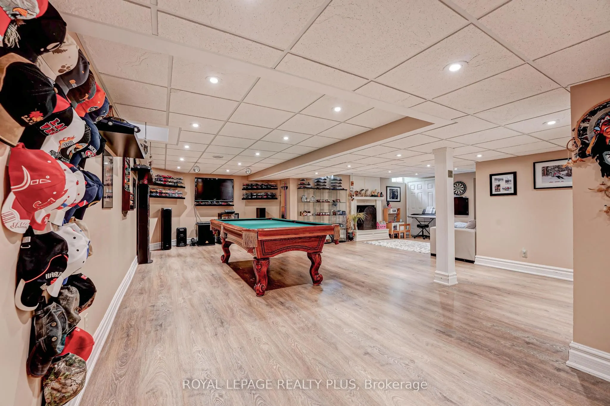 5 Coates Hill Court