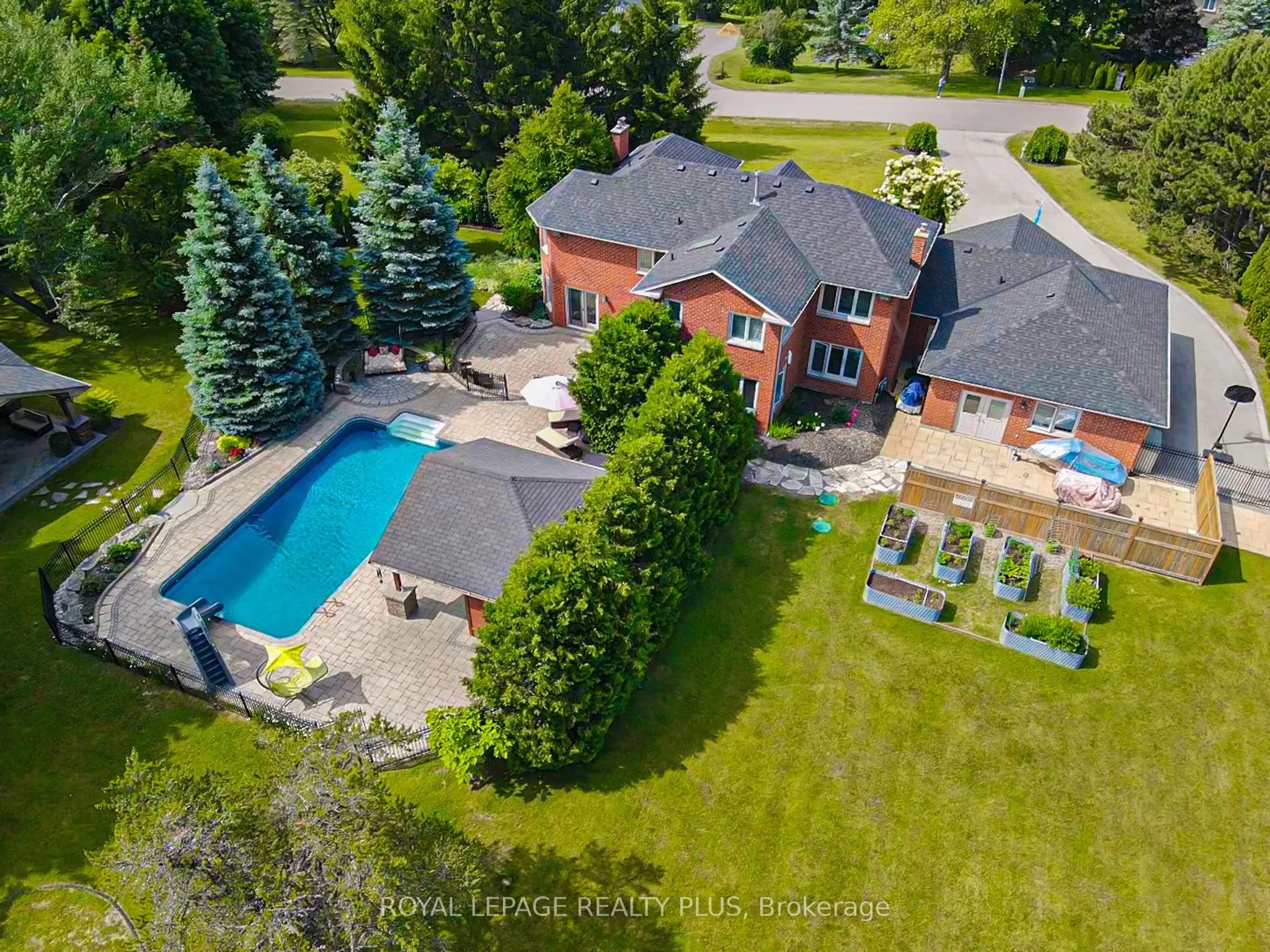5 Coates Hill Court