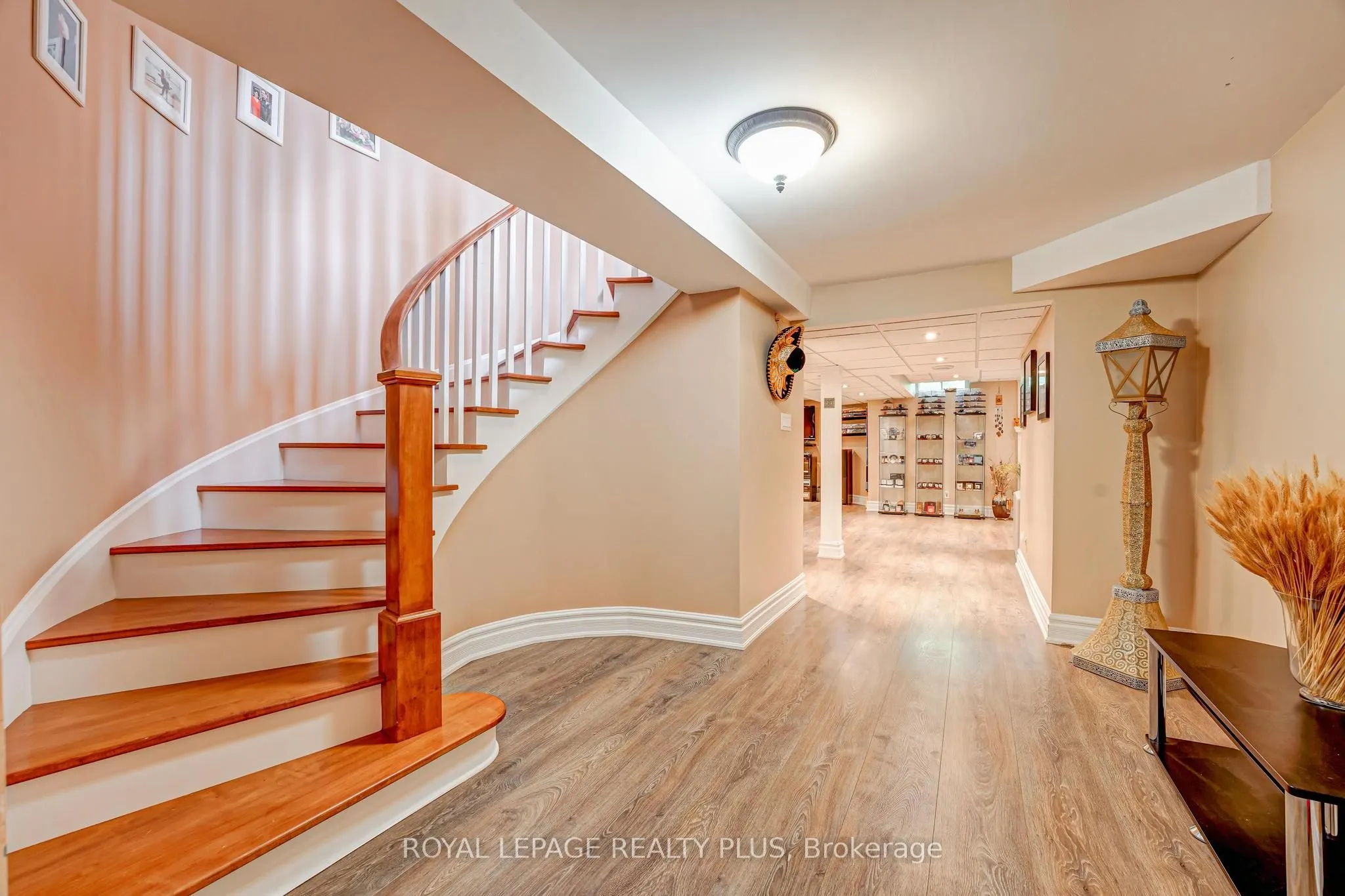 5 Coates Hill Court
