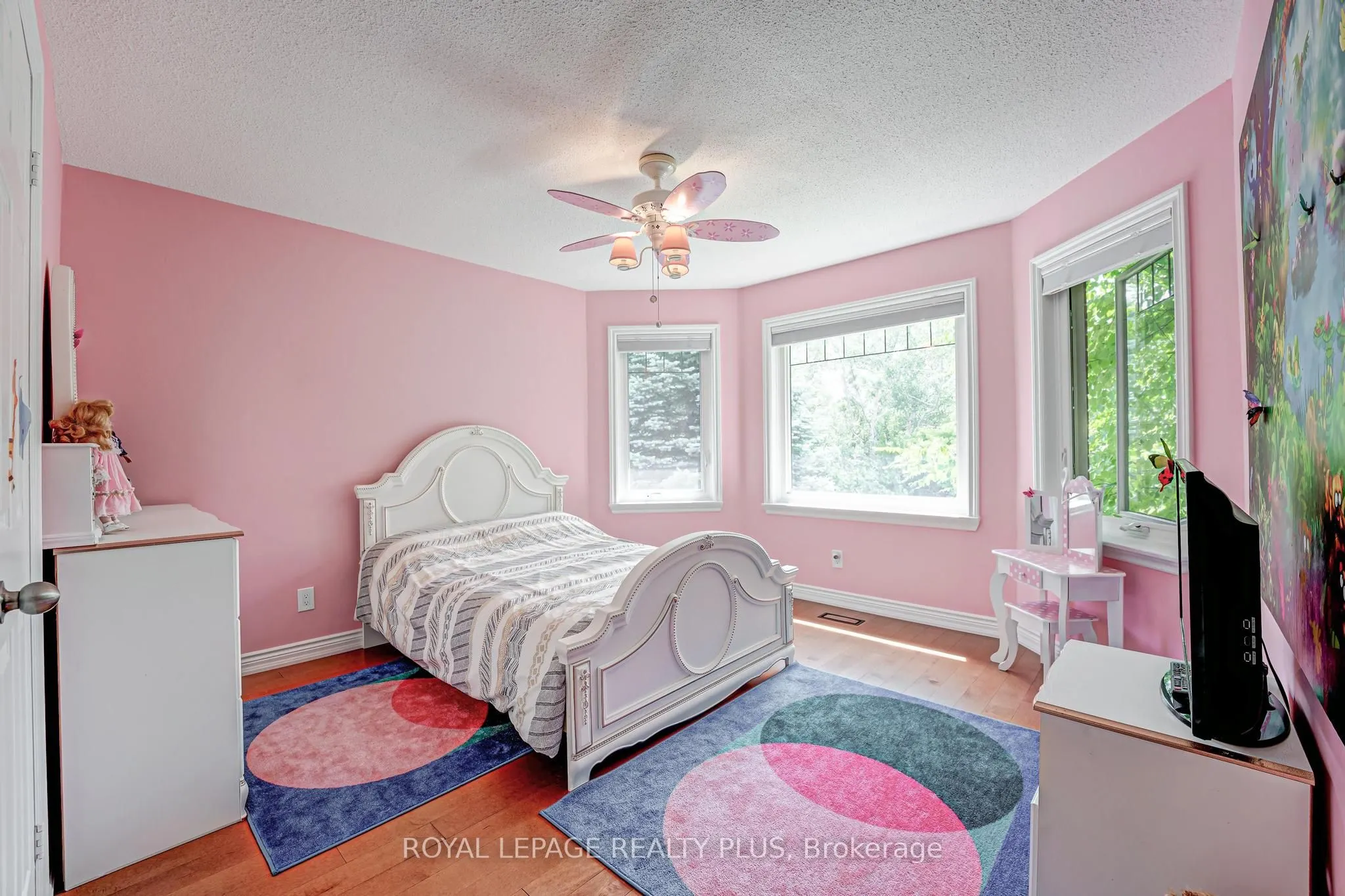 5 Coates Hill Court