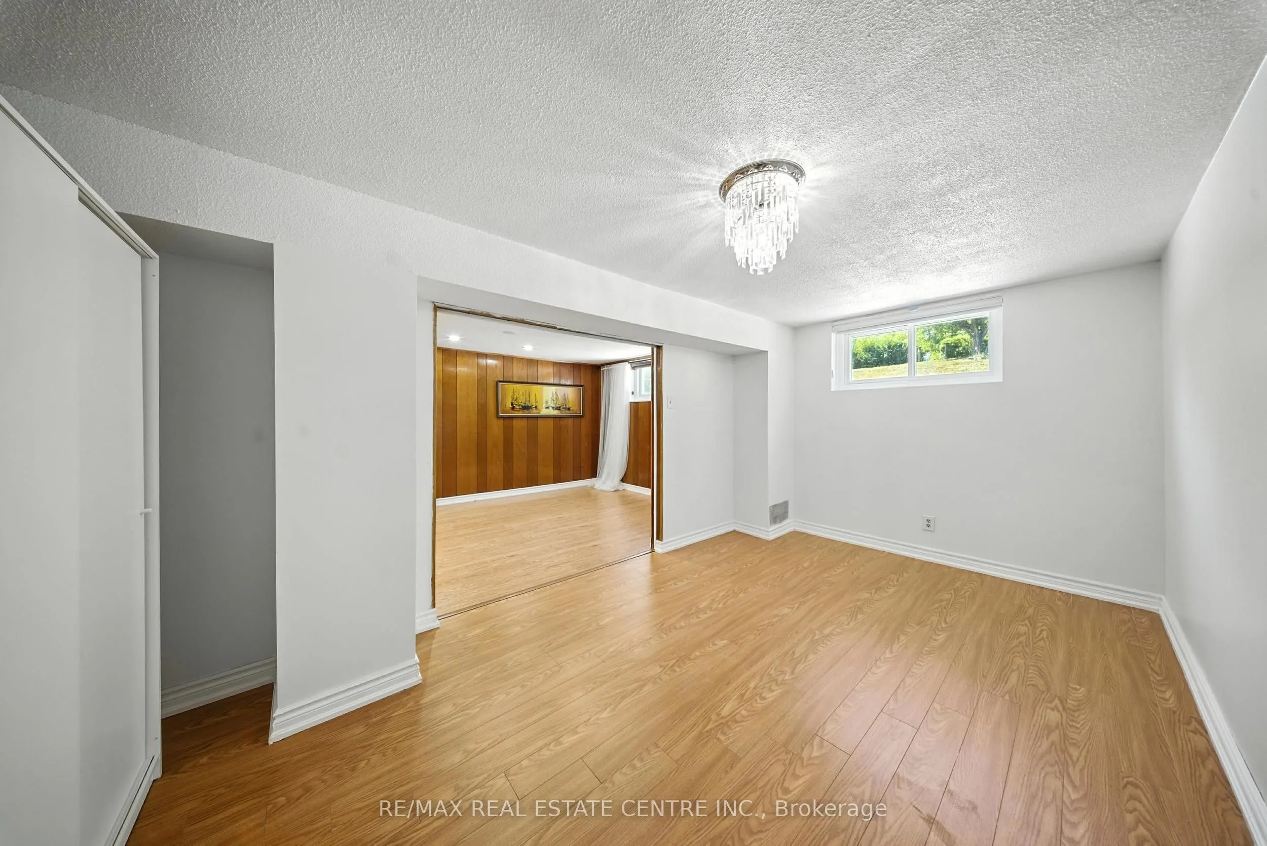 764 Eaglemount Crescent