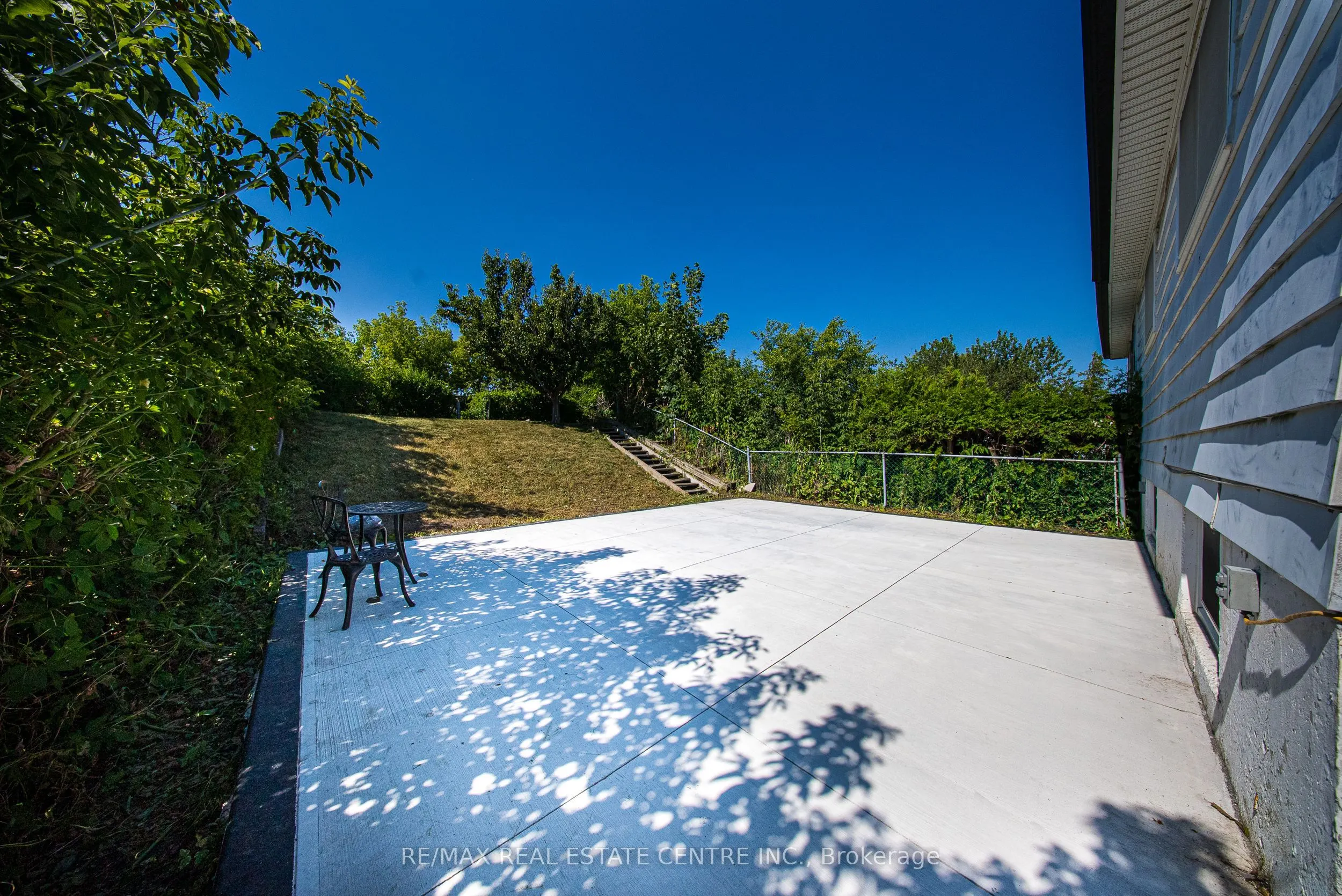 764 Eaglemount Crescent