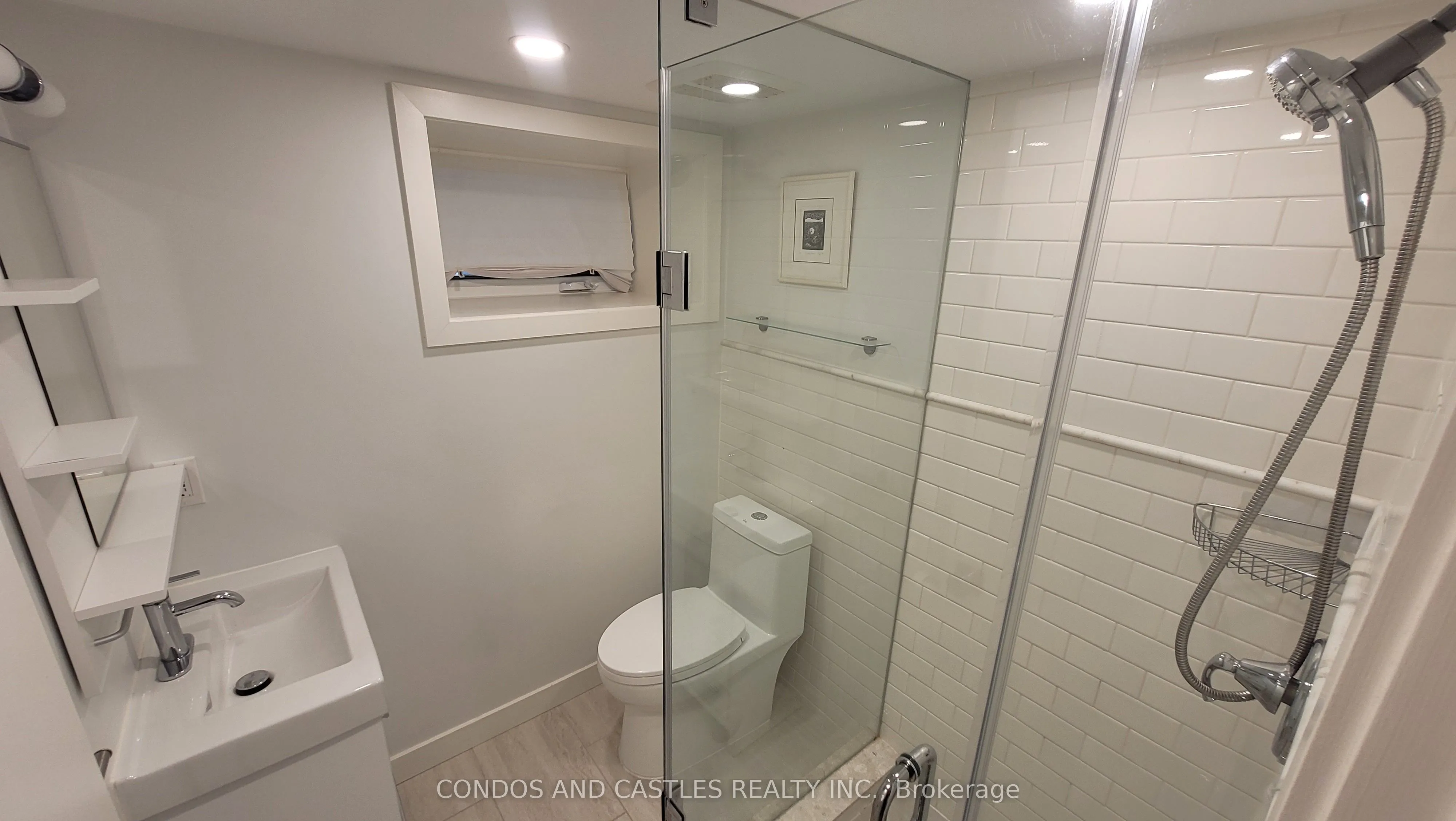 203 Fern Avenue, #Lower