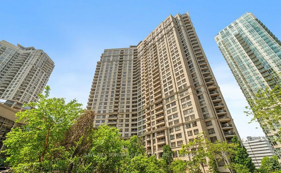3888 Duke Of York Boulevard, #527