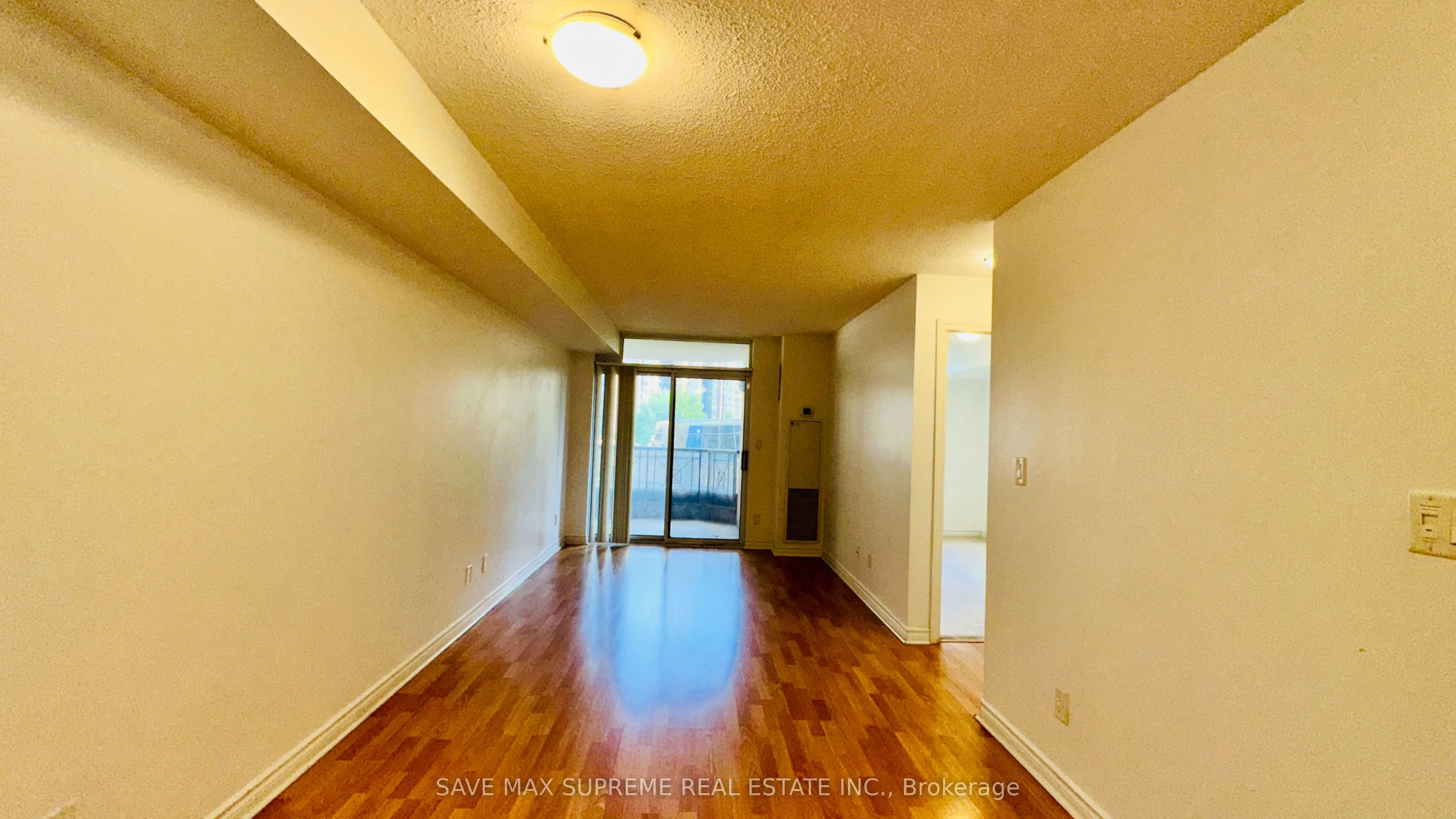 3888 Duke Of York Boulevard, #527