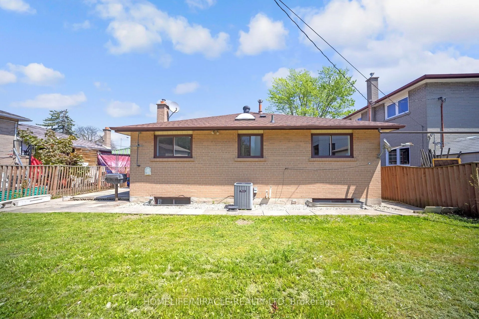 106 Silverstone Drive