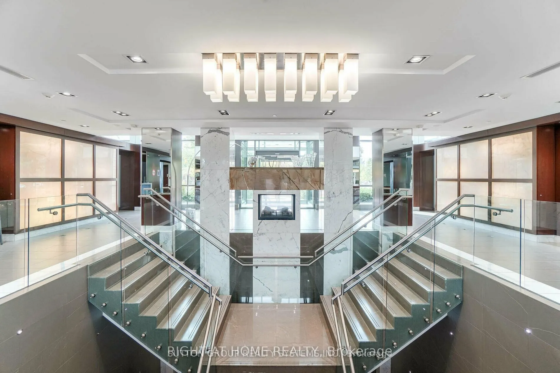 225 Sherway Gardens Road, #808