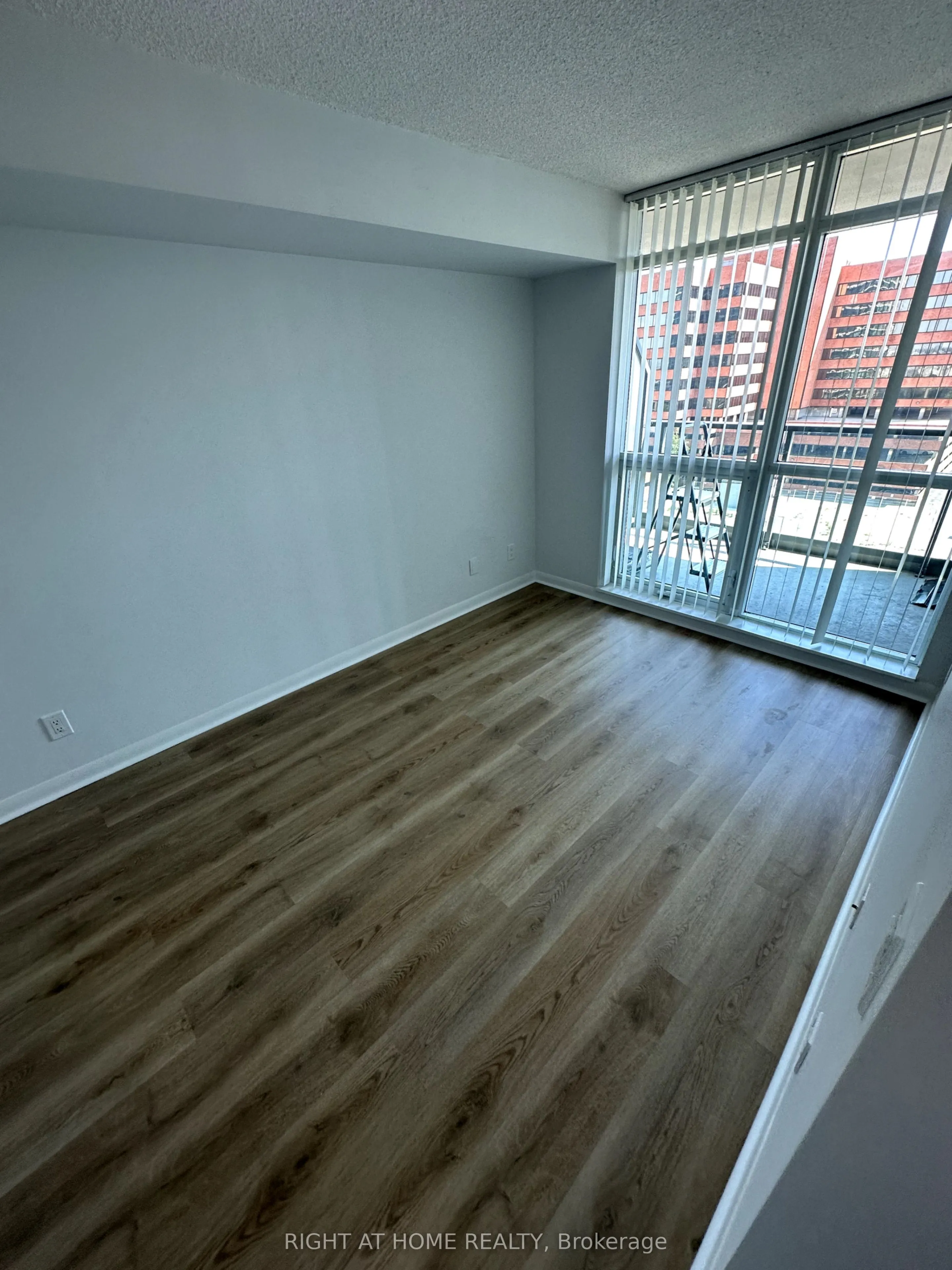 225 Sherway Gardens Road, #808