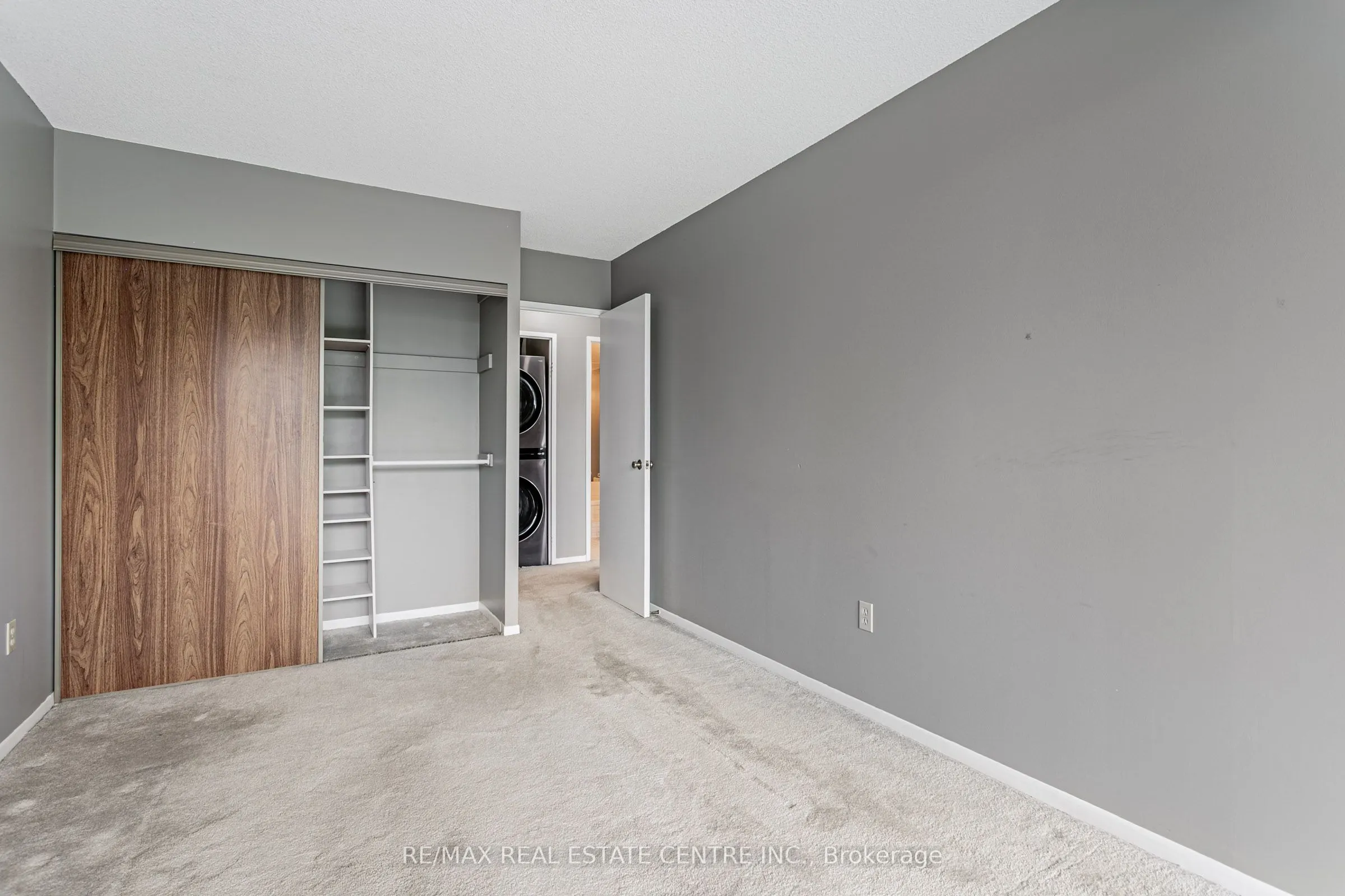 8 Lisa Street, #403