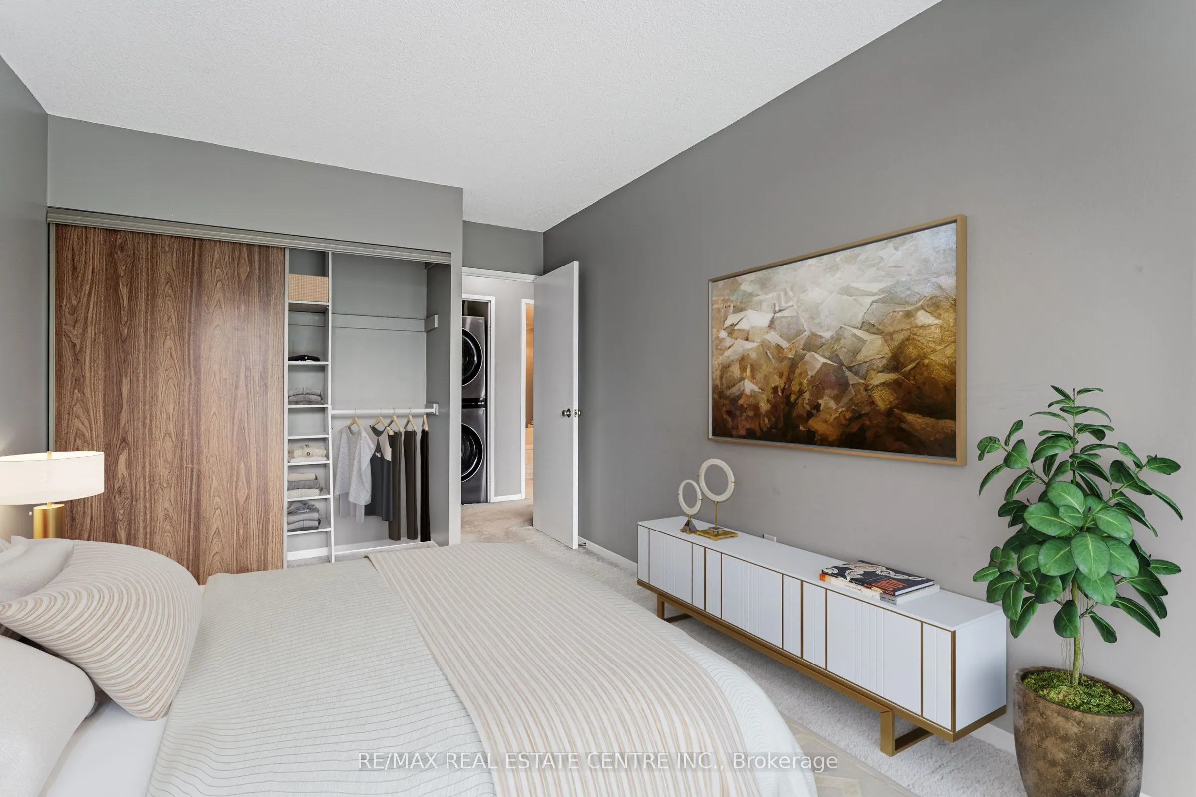 8 Lisa Street, #403