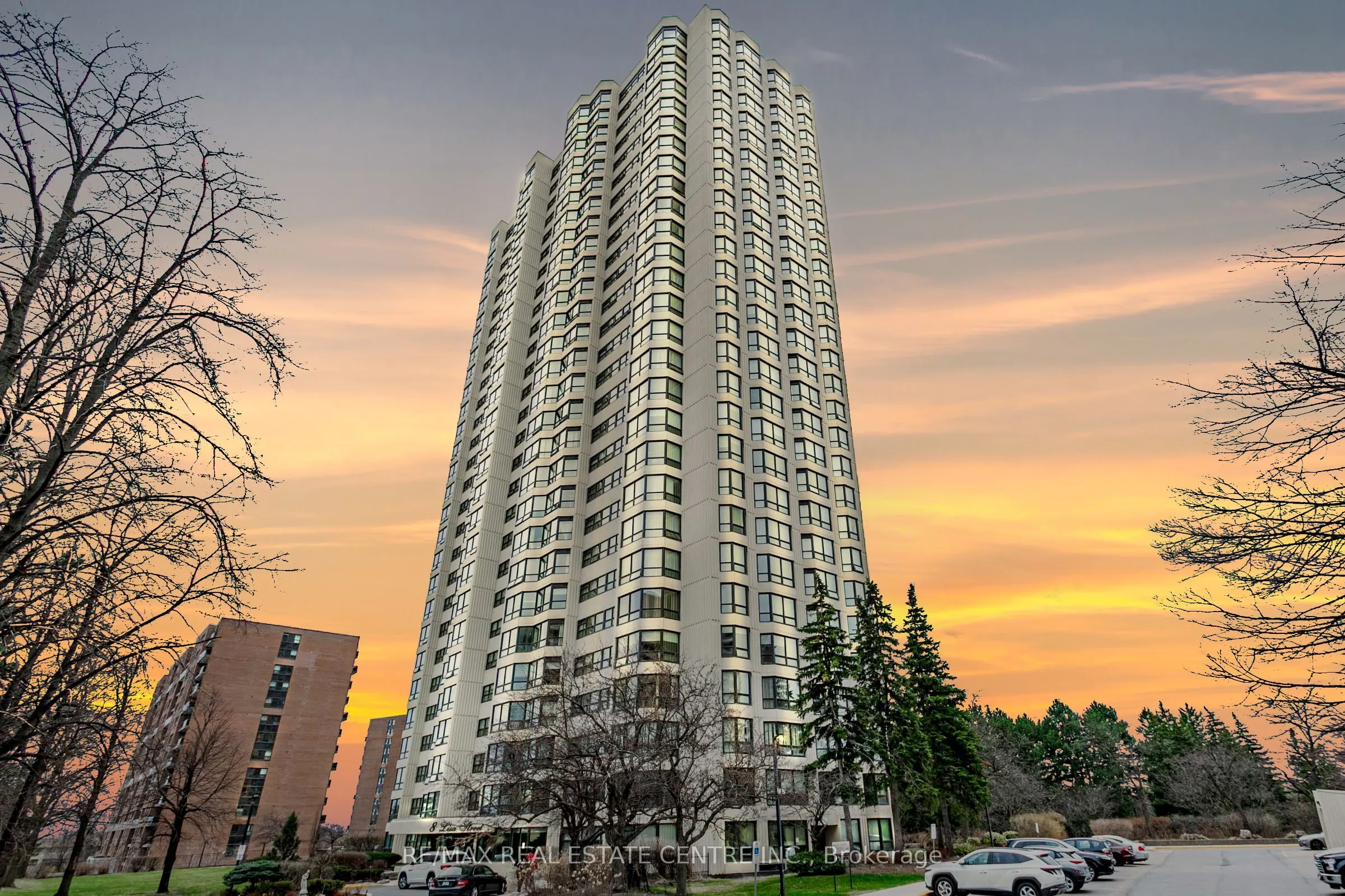 8 Lisa Street, #403