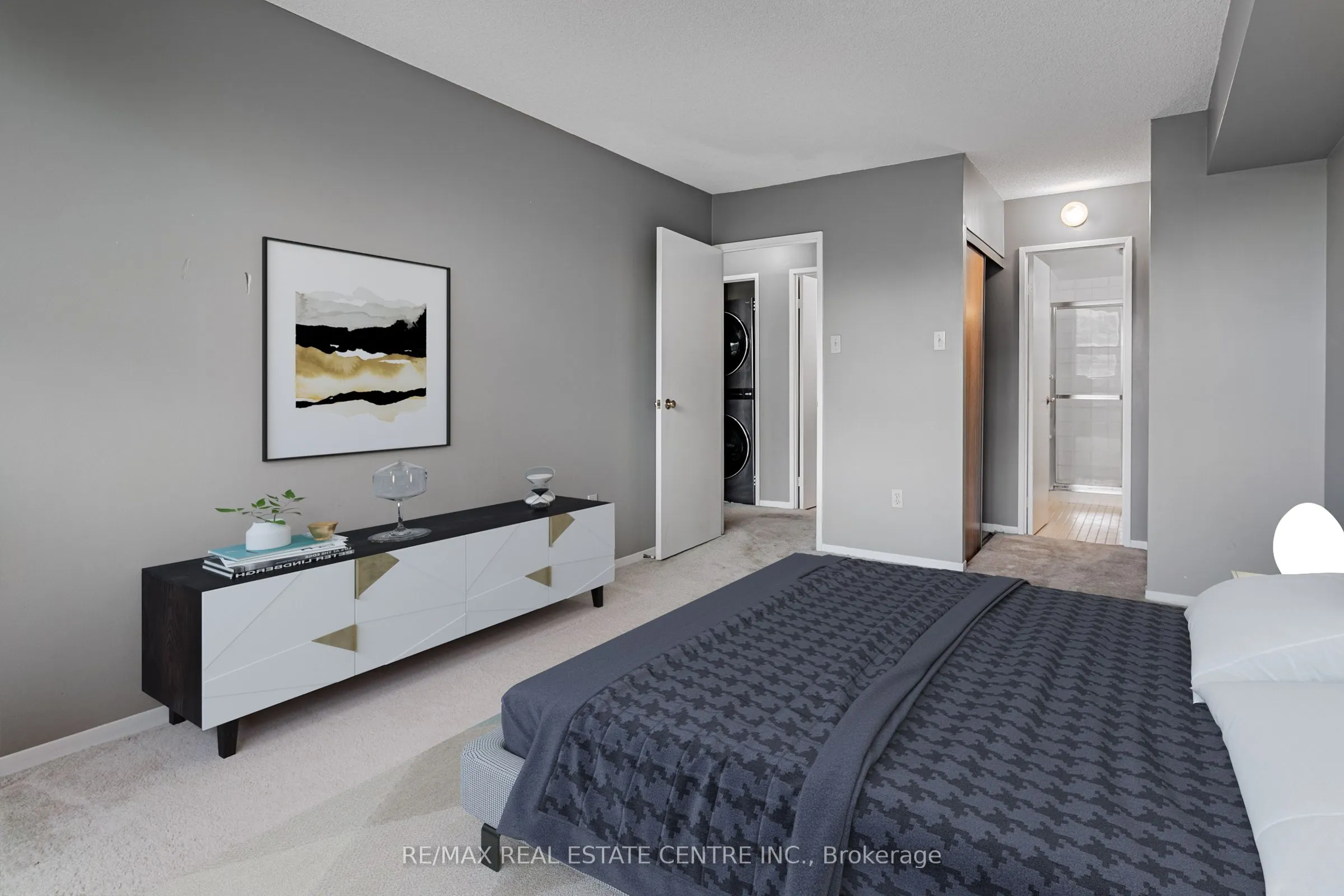 8 Lisa Street, #403