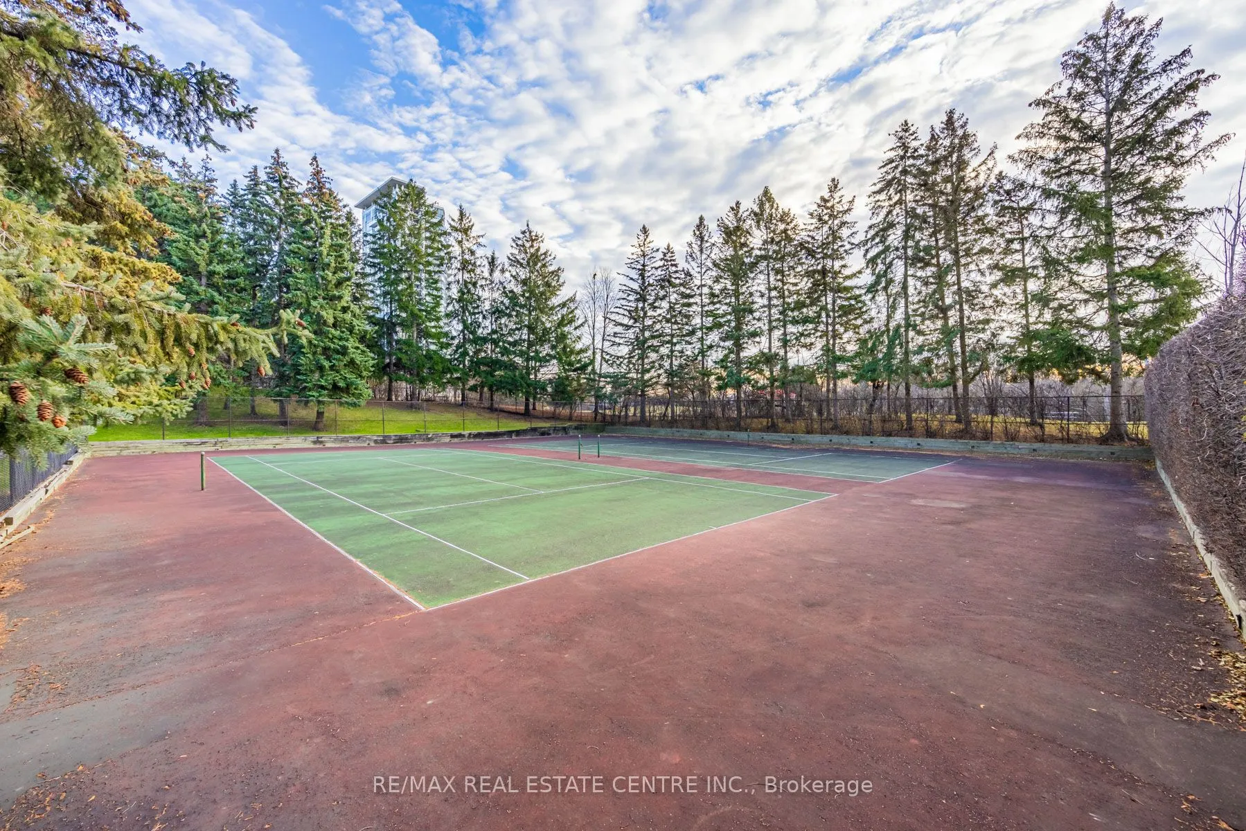 8 Lisa Street, #403