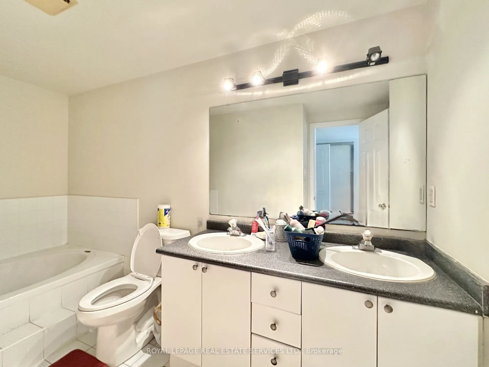 2550 Thomas Street, #72