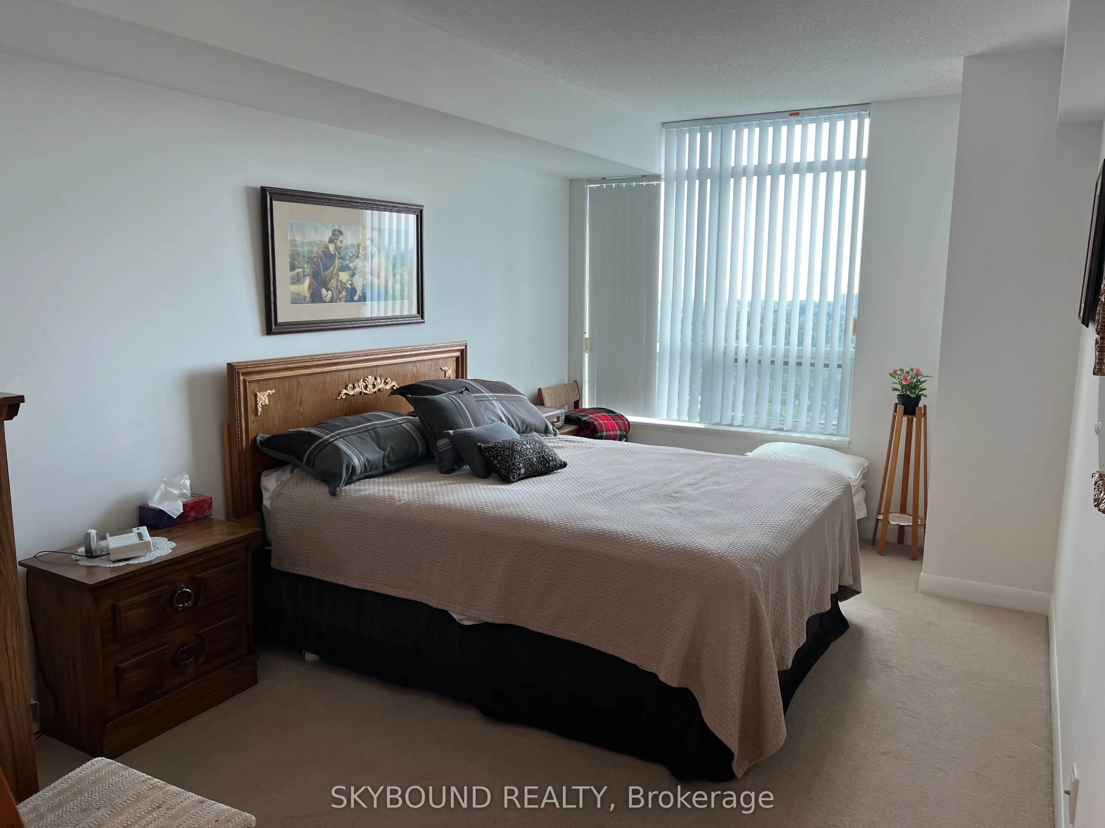 215 Sherway Gardens Road, #2003