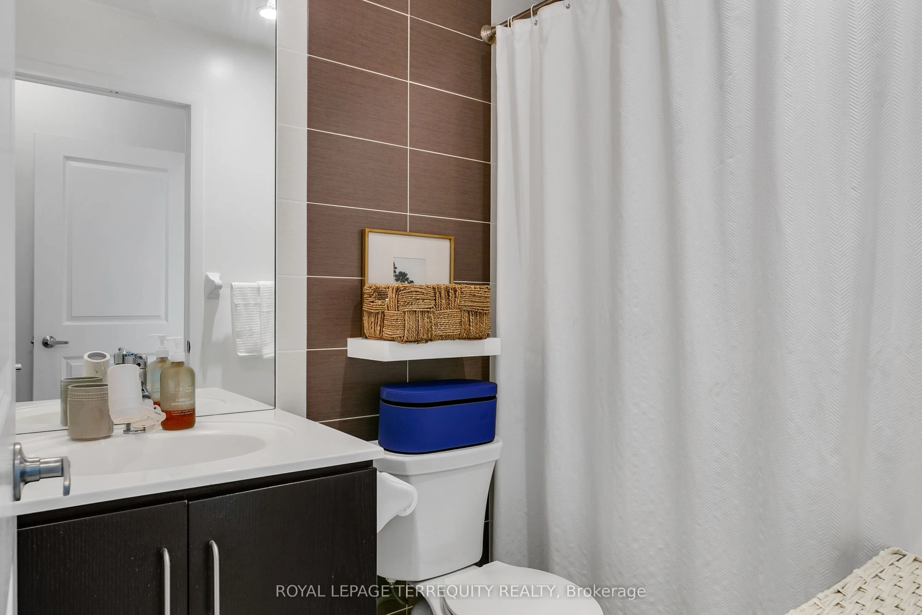 215 Sherway Gardens Road, #2810