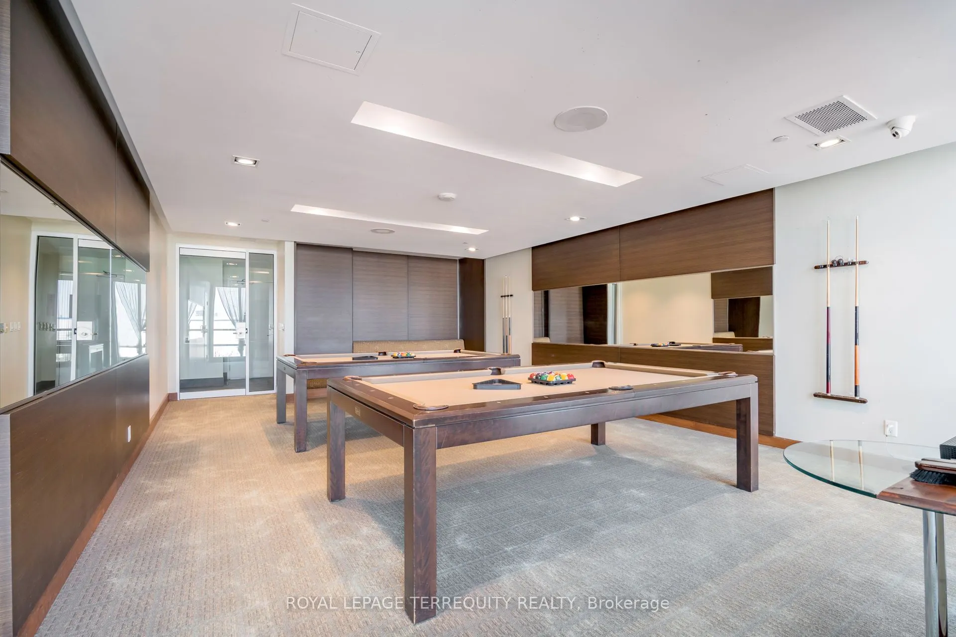 215 Sherway Gardens Road, #2810