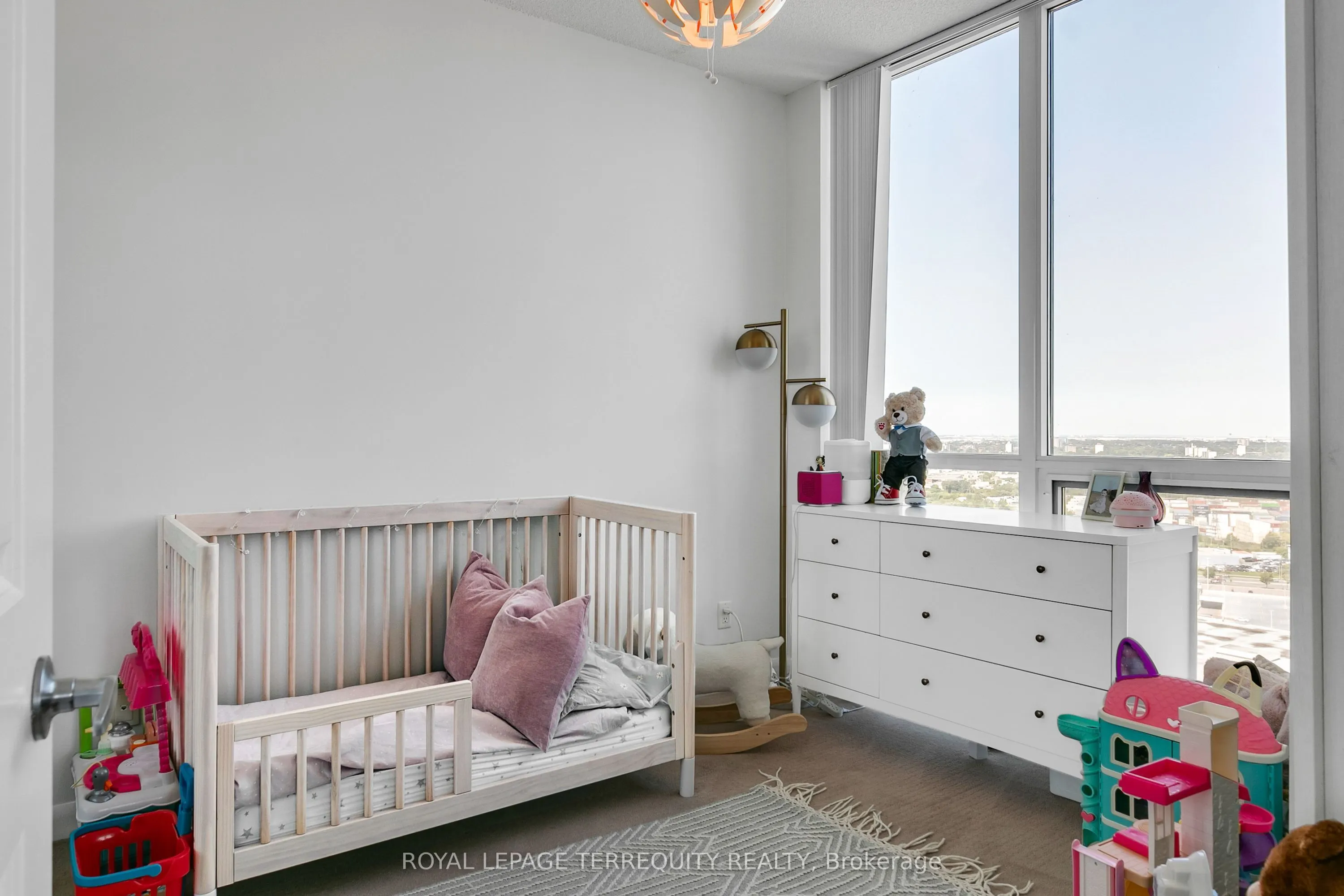 215 Sherway Gardens Road, #2810
