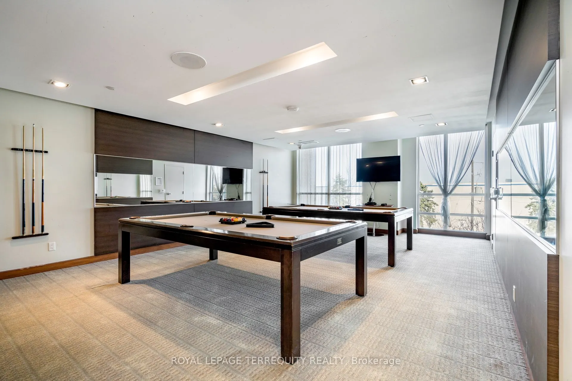 215 Sherway Gardens Road, #2810
