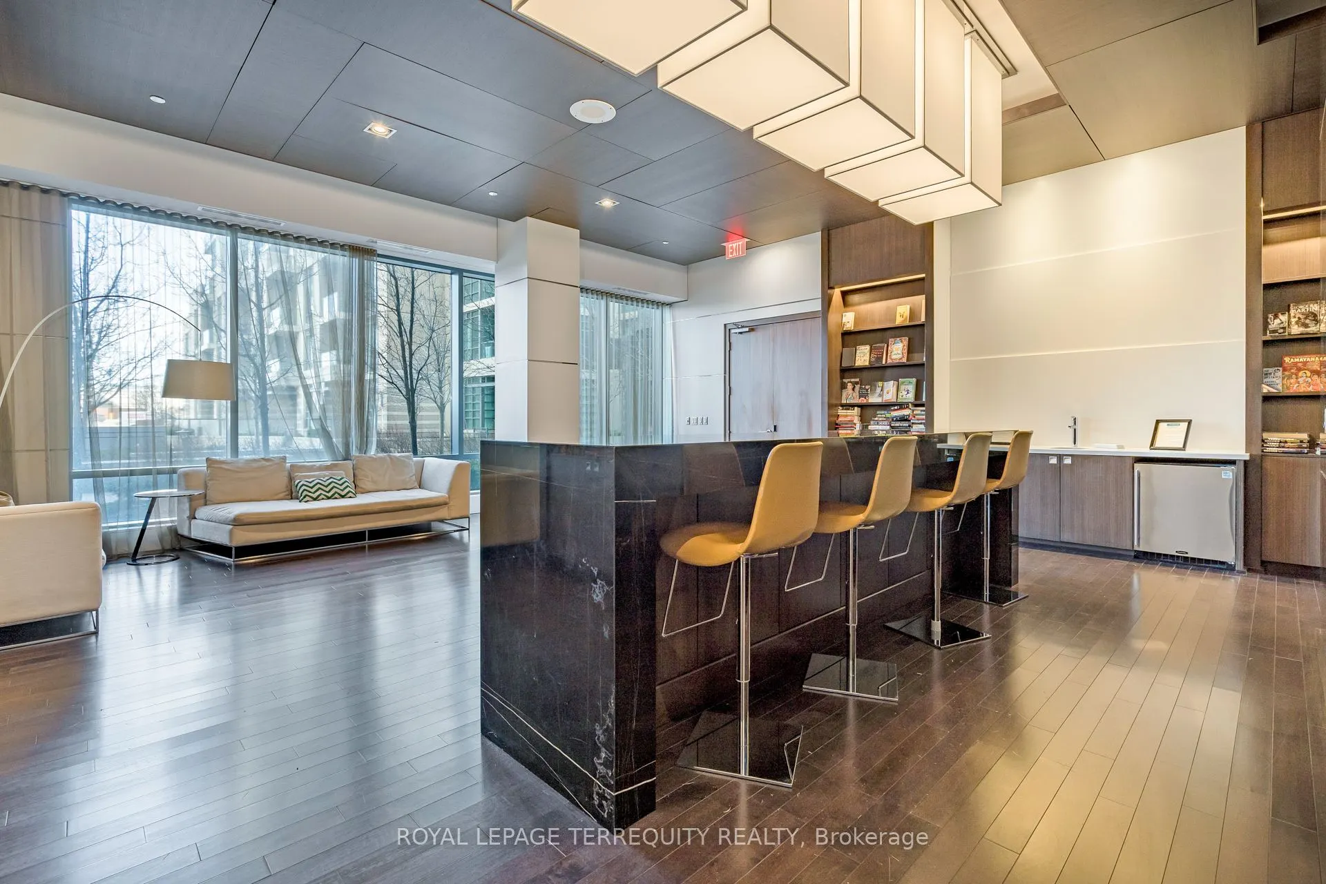215 Sherway Gardens Road, #2810