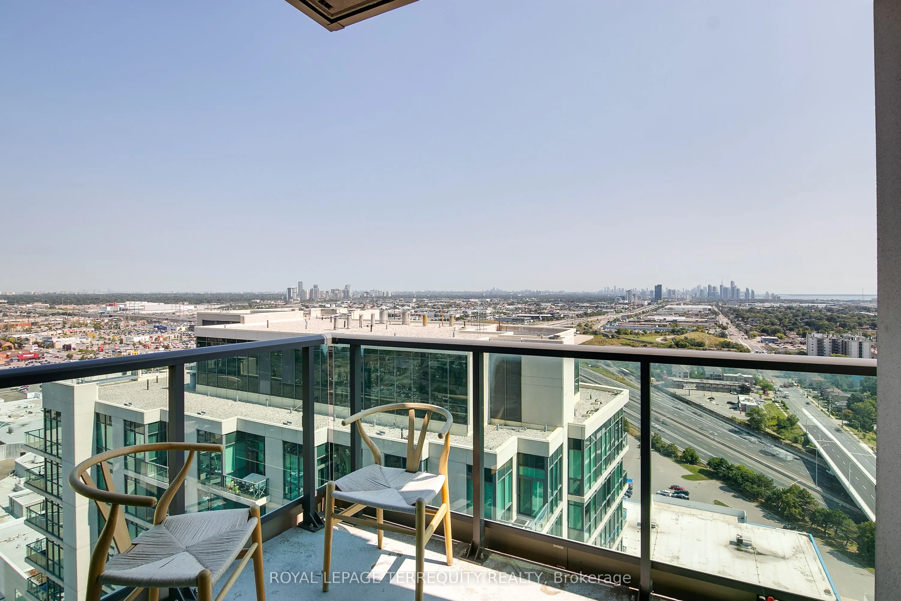 215 Sherway Gardens Road, #2810