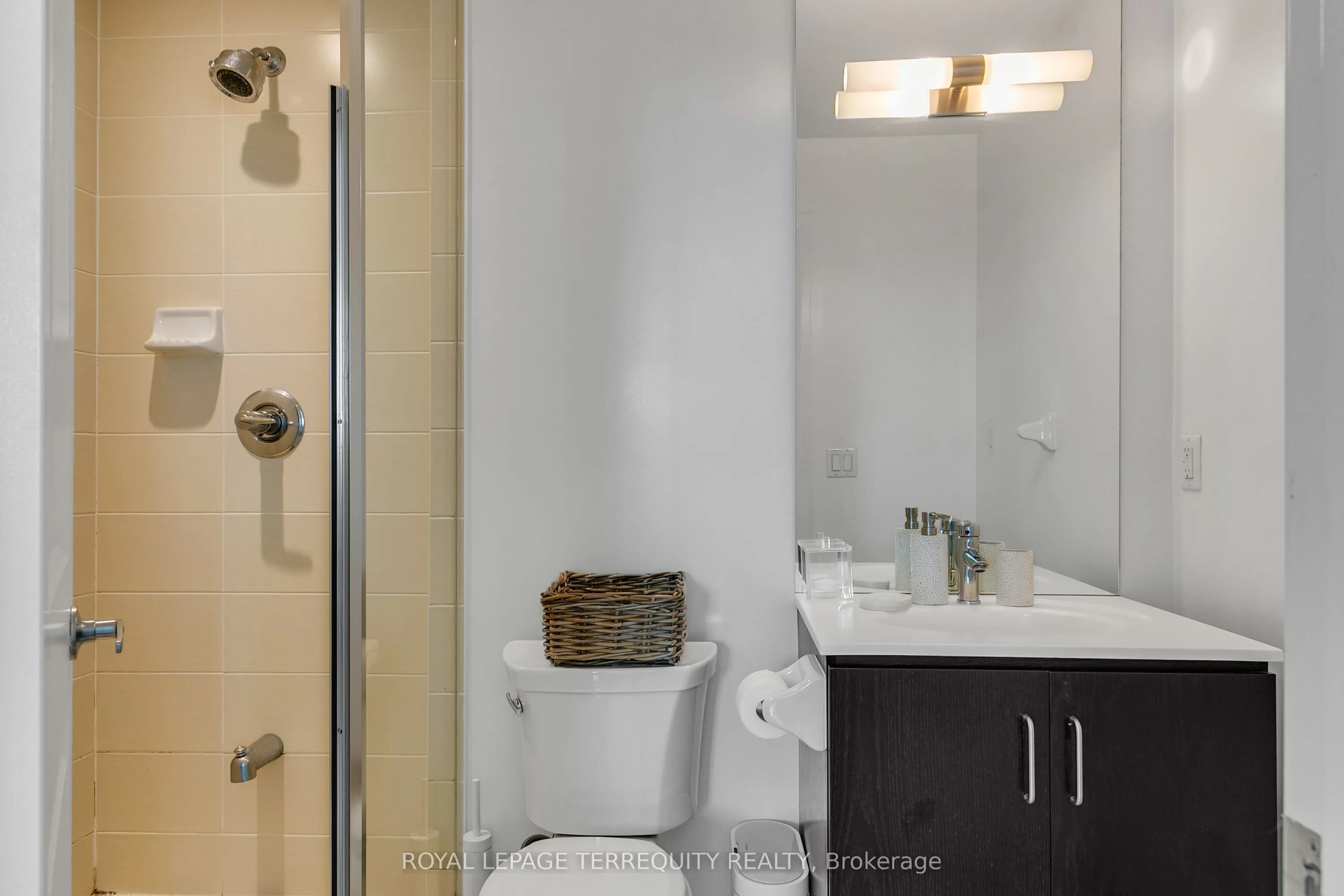 215 Sherway Gardens Road, #2810