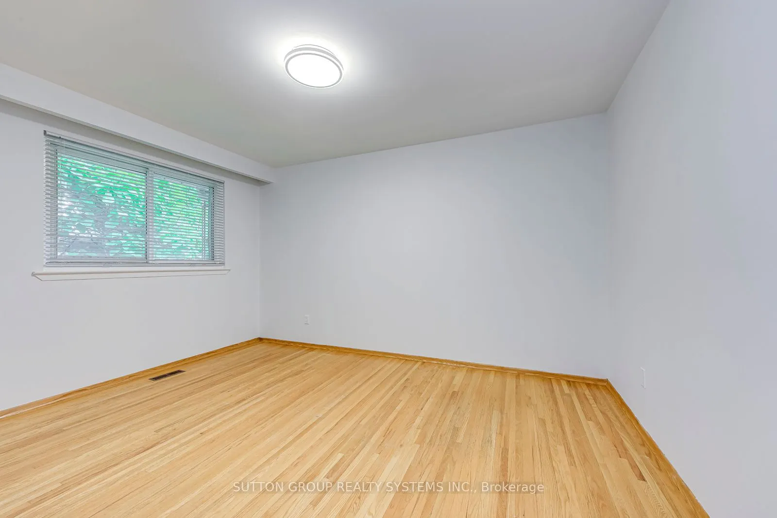 1259 Montclair Drive