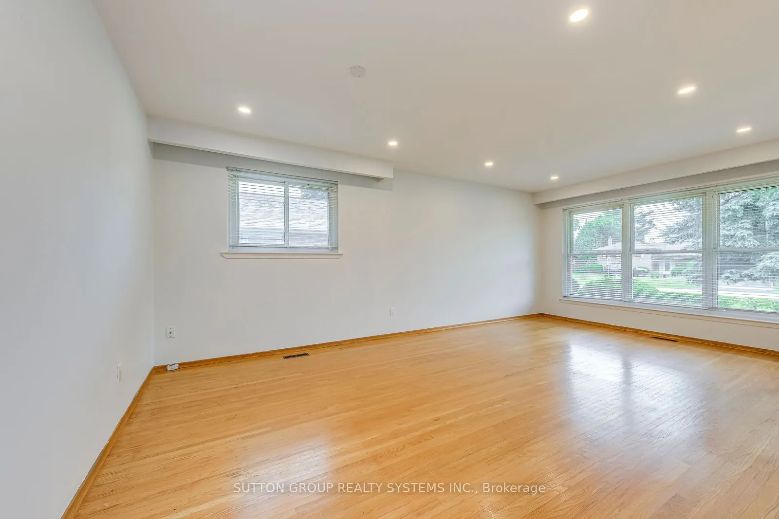 1259 Montclair Drive