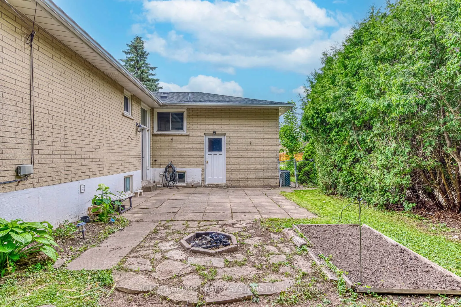 1259 Montclair Drive