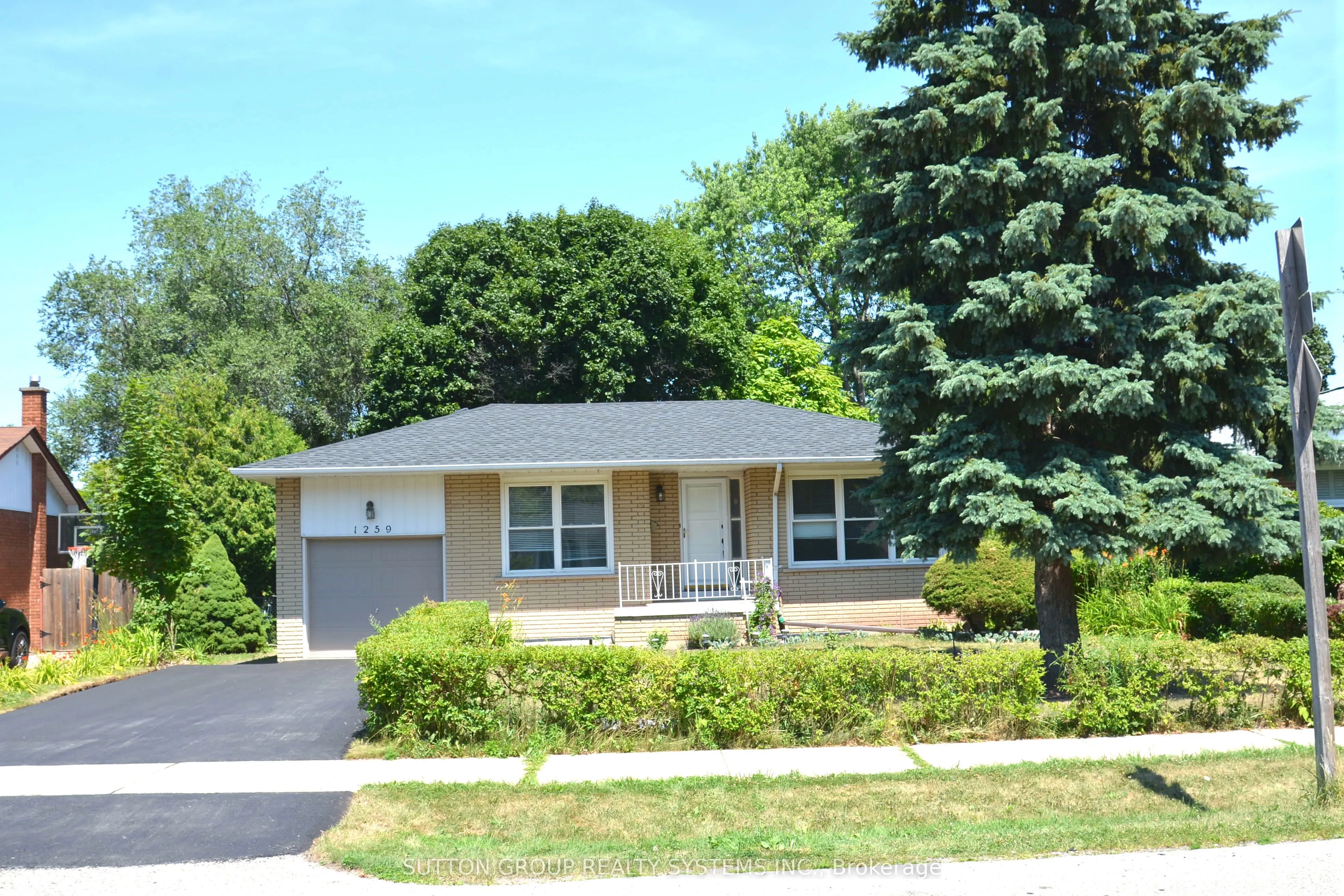 1259 Montclair Drive