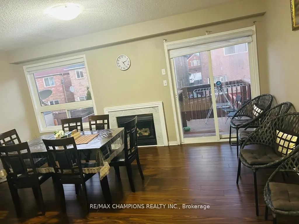 45 Feather Reed Way, #Upper