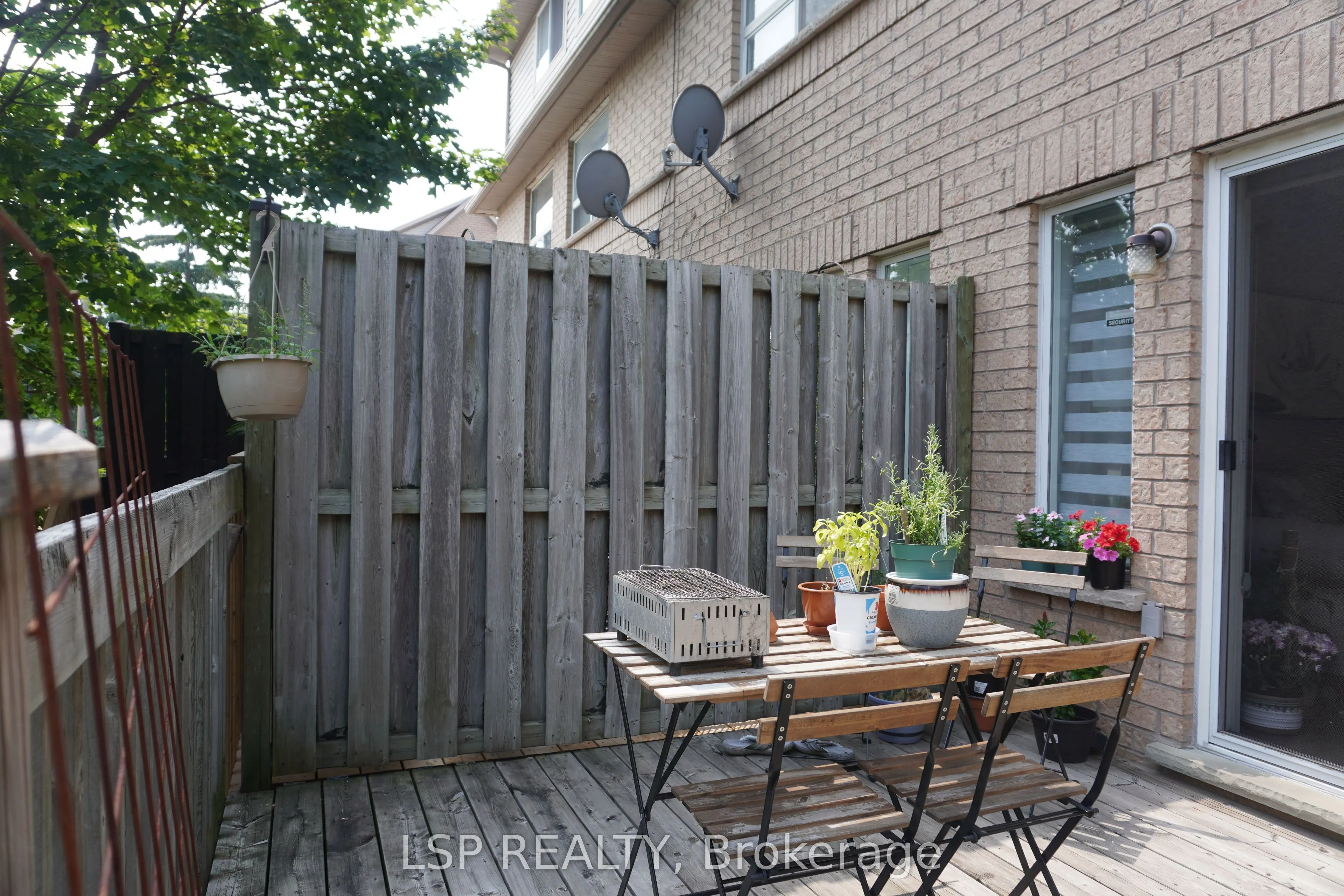 75 Strathaven Drive, #16