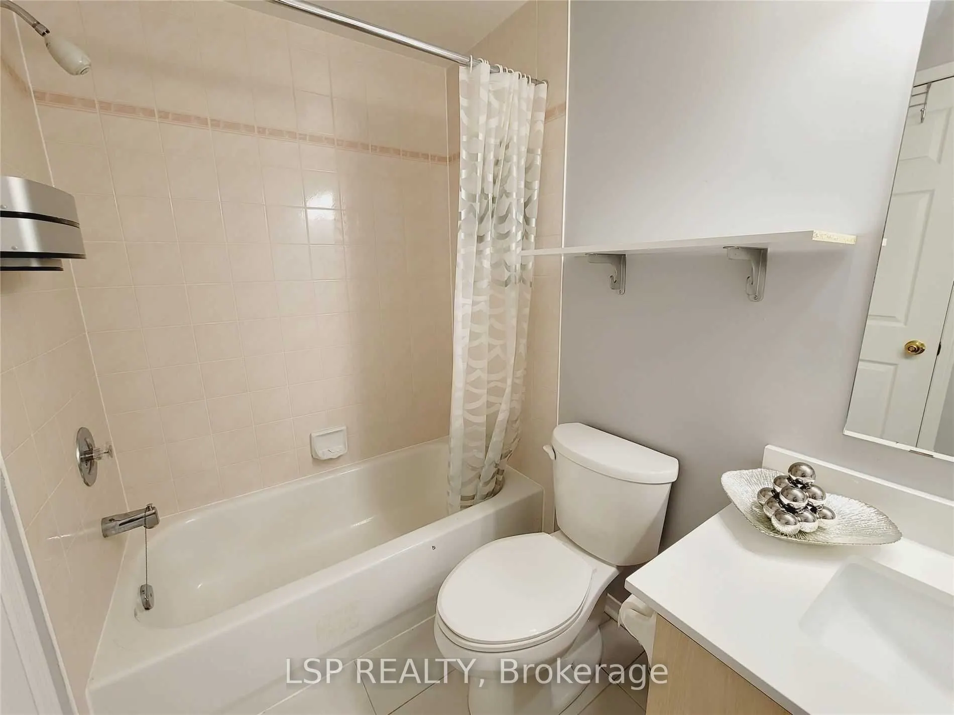 75 Strathaven Drive, #16