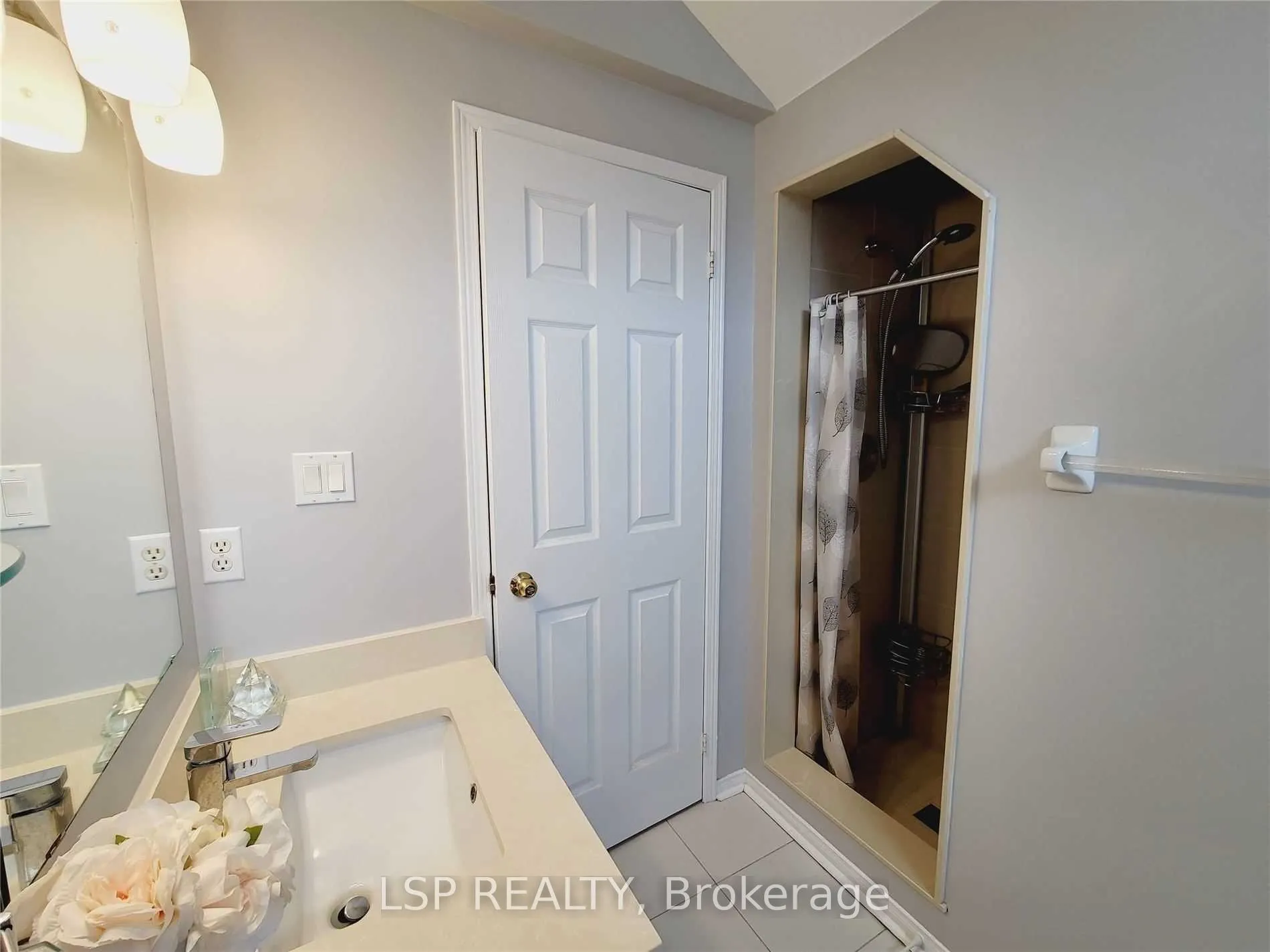 75 Strathaven Drive, #16