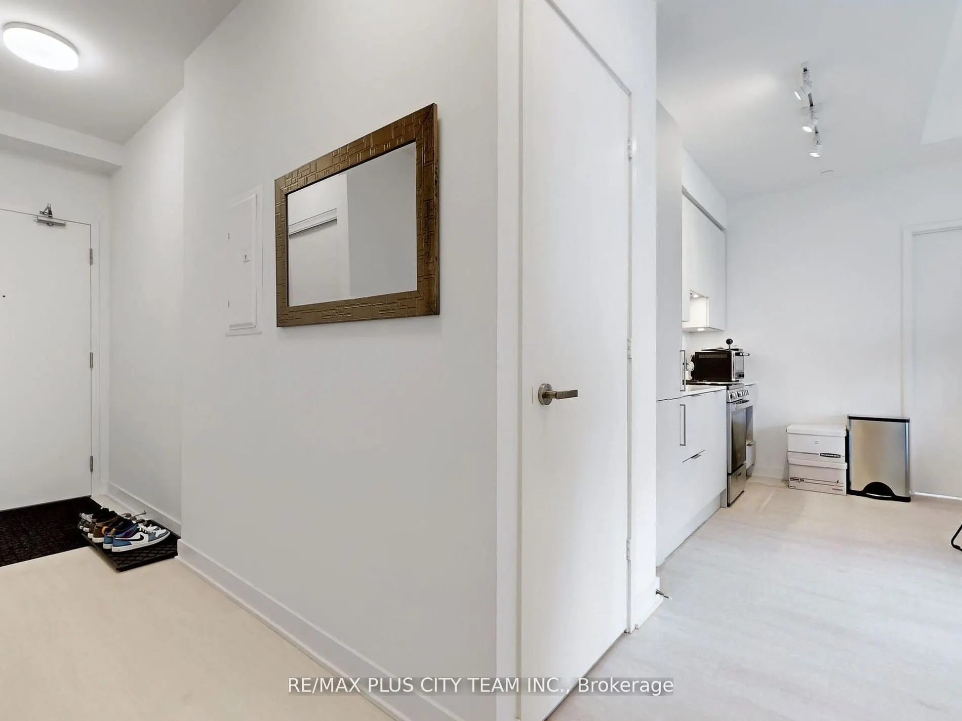 3900 Confederation Parkway, #1801