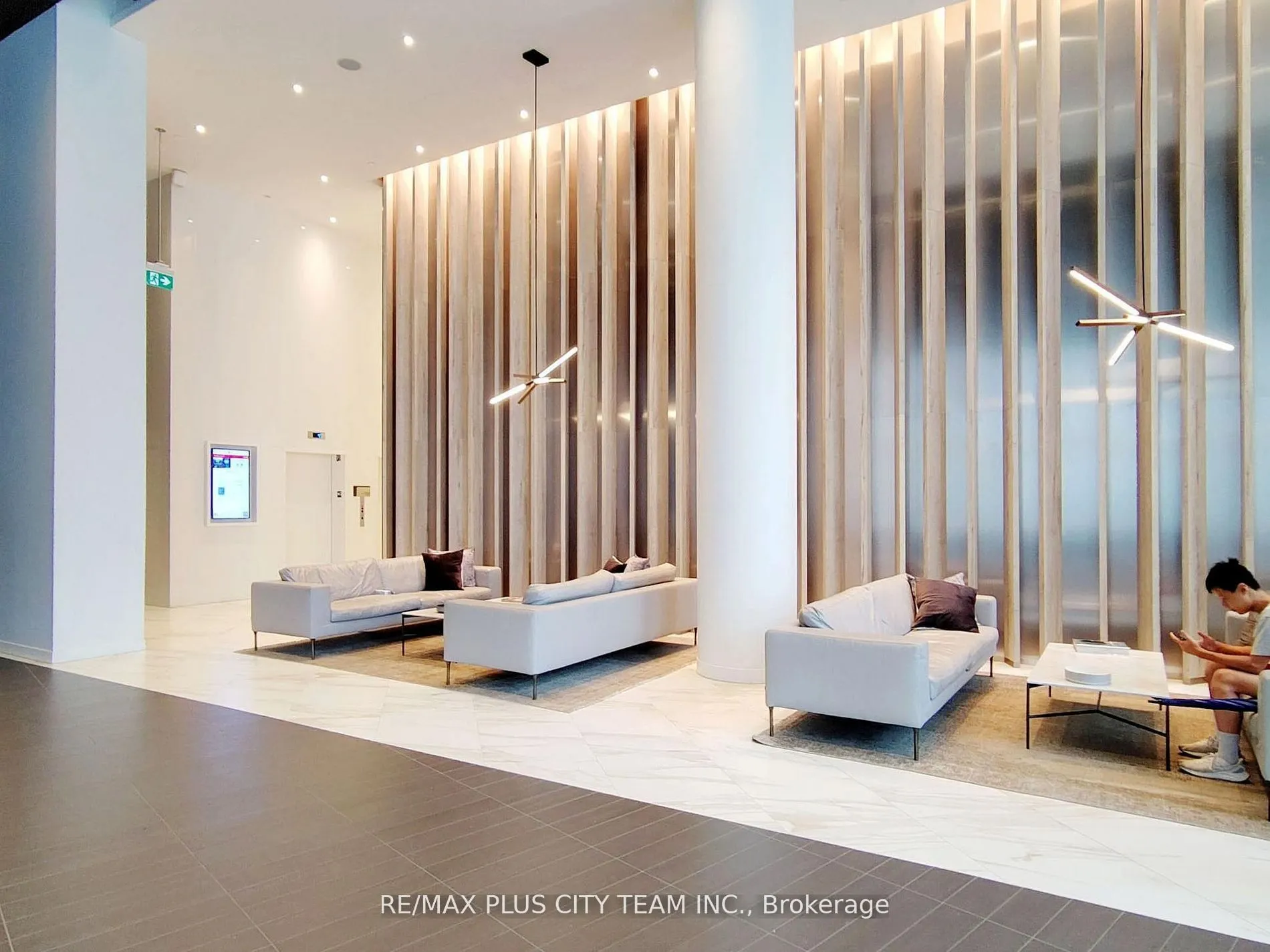 3900 Confederation Parkway, #1801