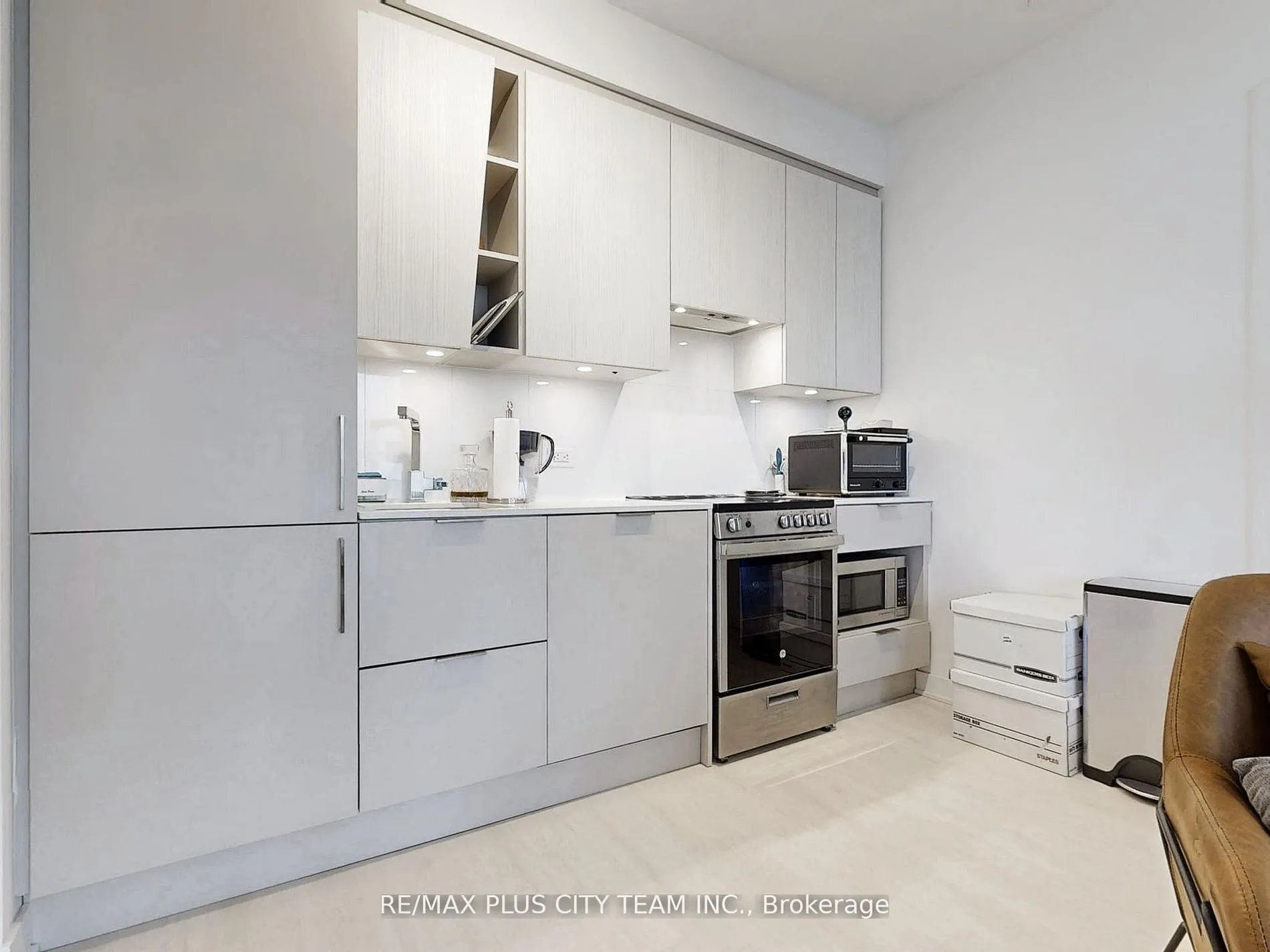 3900 Confederation Parkway, #1801