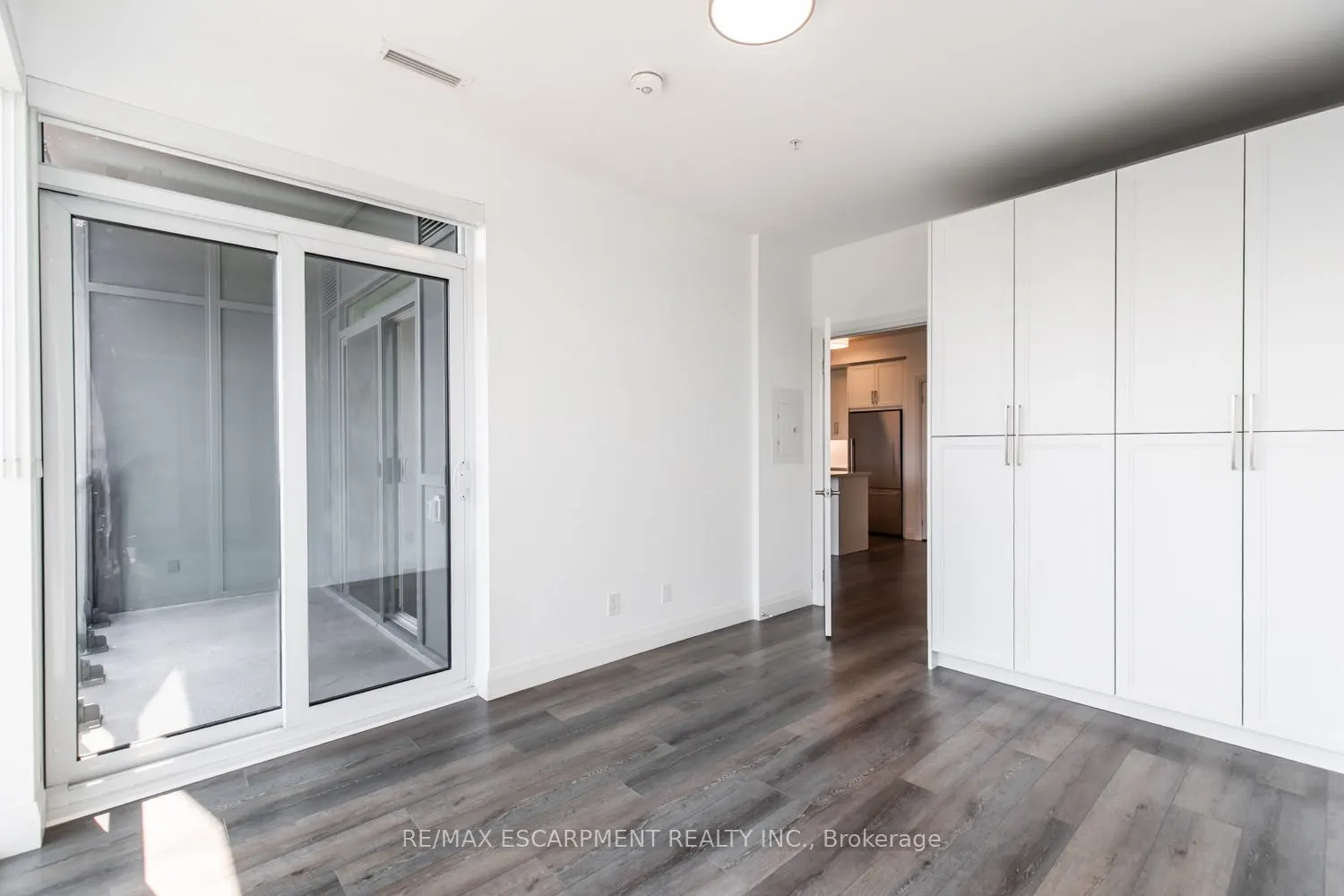 500 Brock Avenue, #906