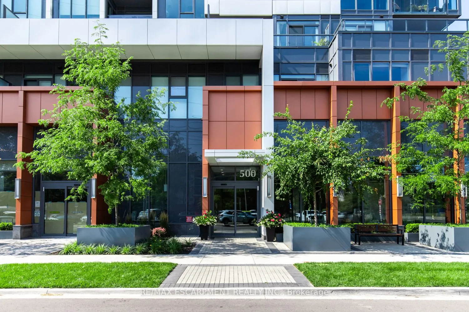 500 Brock Avenue, #906