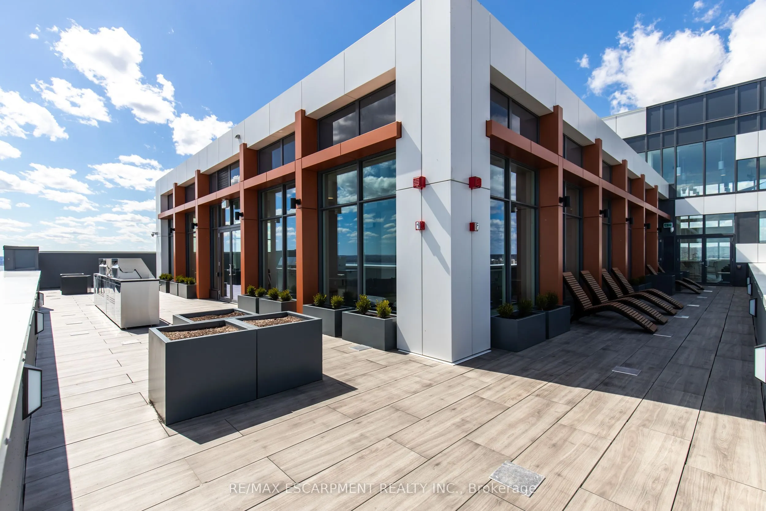 500 Brock Avenue, #906